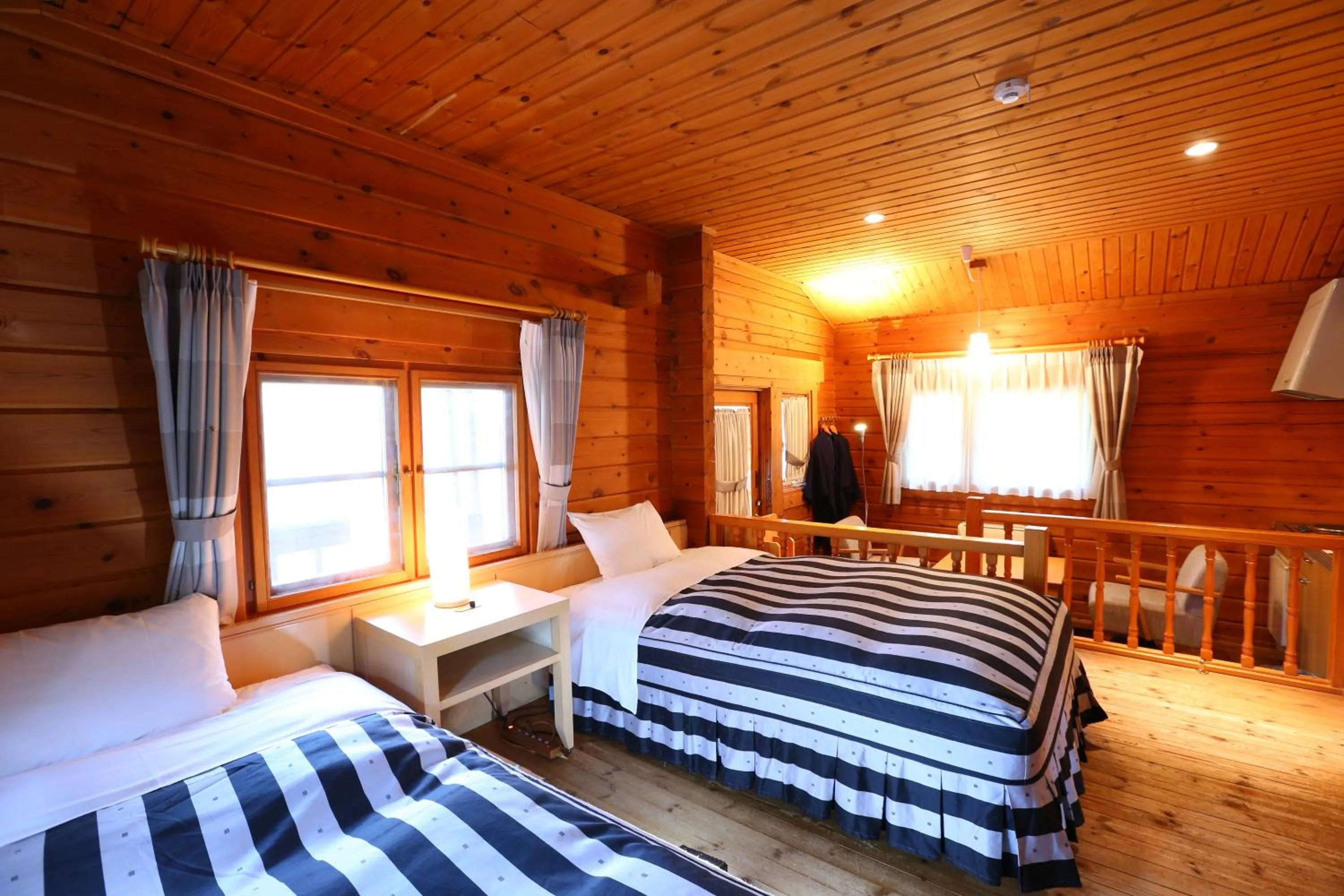 Photo of the whole room in Motoyu Kosenkaku