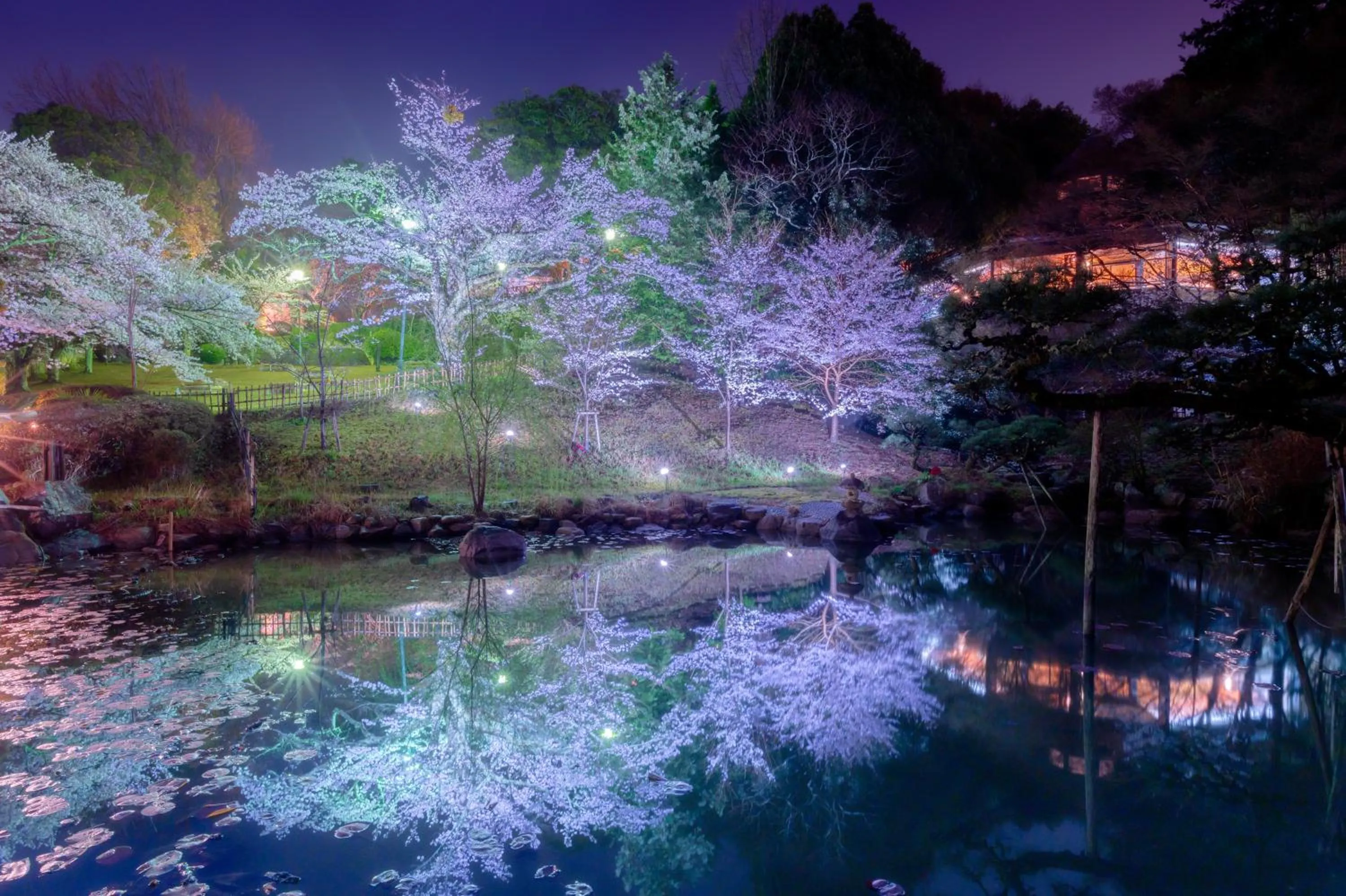 Garden in Motoyu Kosenkaku