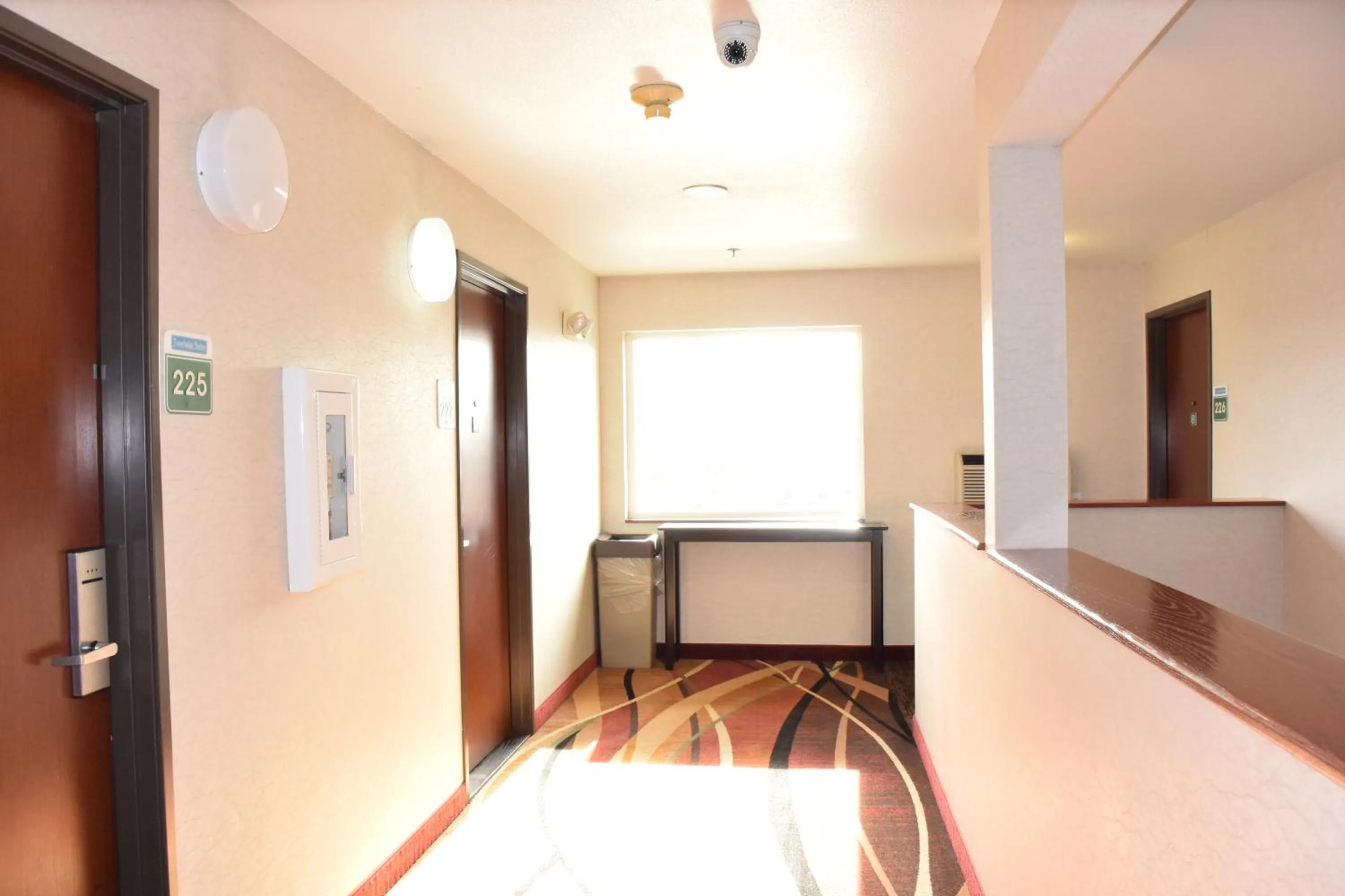 Facade/entrance, Bed in Travelodge by Wyndham, Newberg