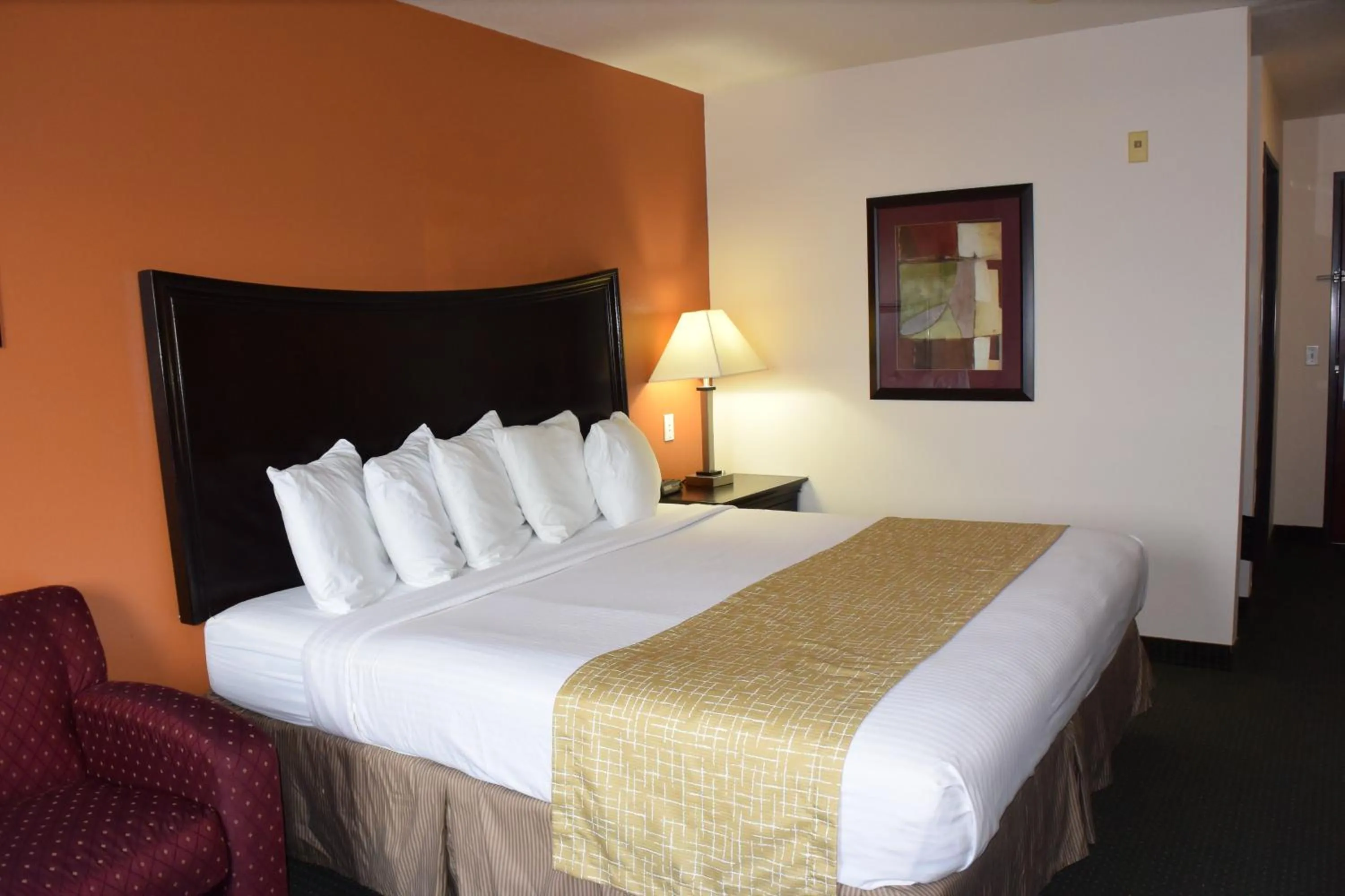 Photo of the whole room, Bed in Travelodge by Wyndham, Newberg