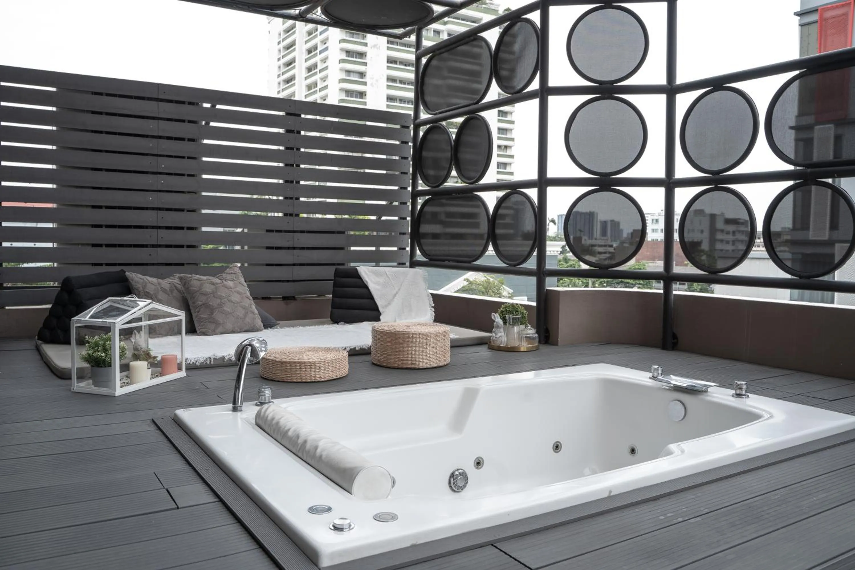 Balcony/Terrace in THEA Private Suites by TH District