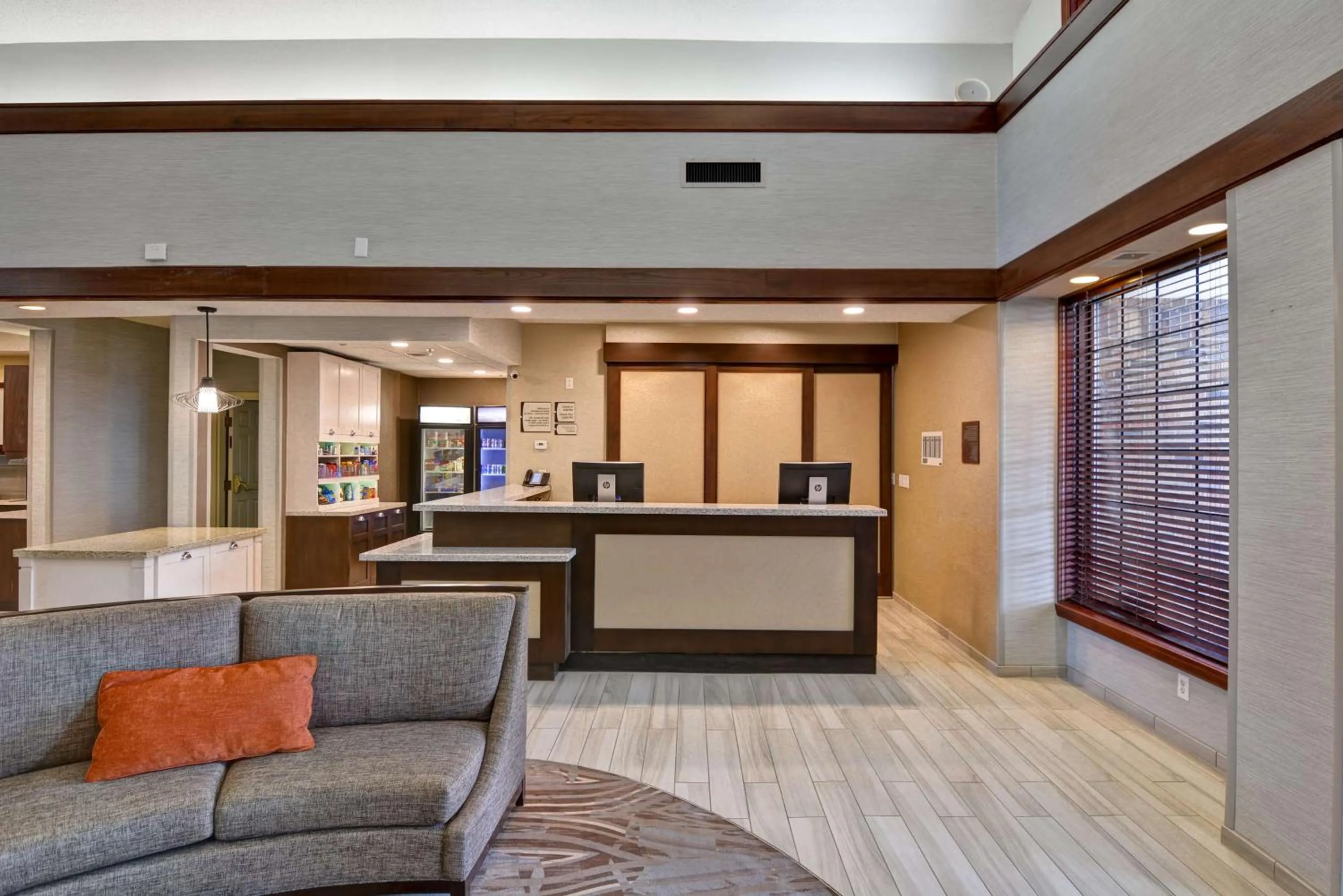 Lobby or reception in Homewood Suites by Hilton Kansas City/Overland Park
