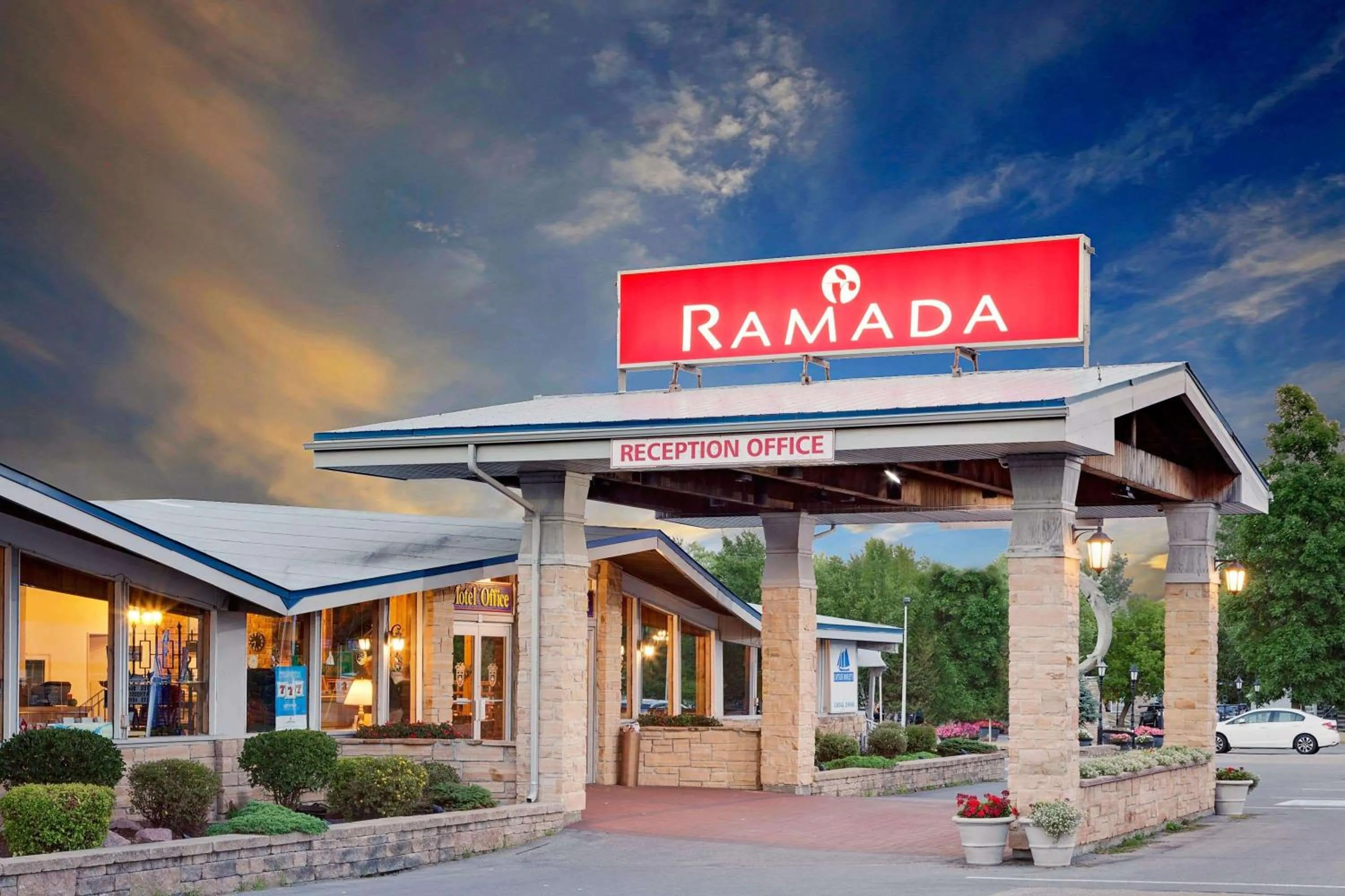 Property building in Ramada by Wyndham 1000 Islands Gananoque