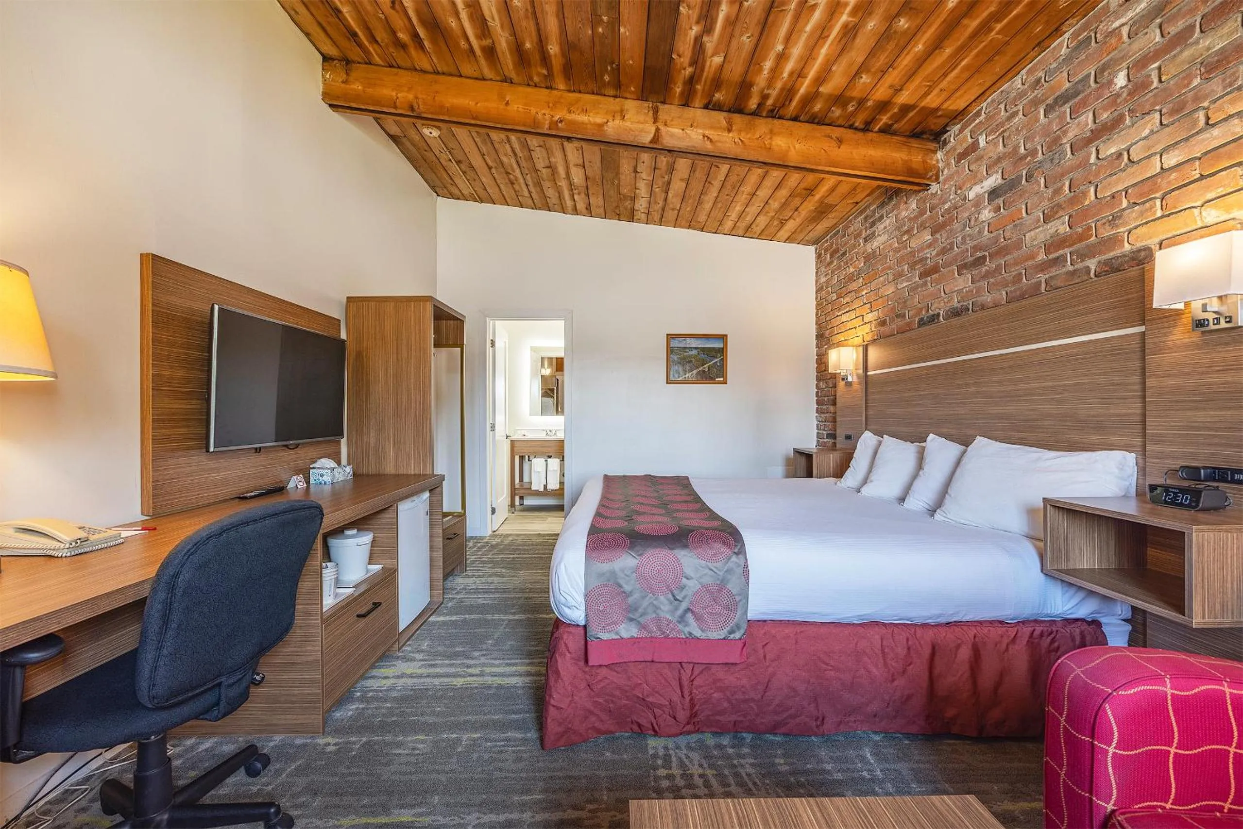 Bed in Ramada by Wyndham 1000 Islands Gananoque