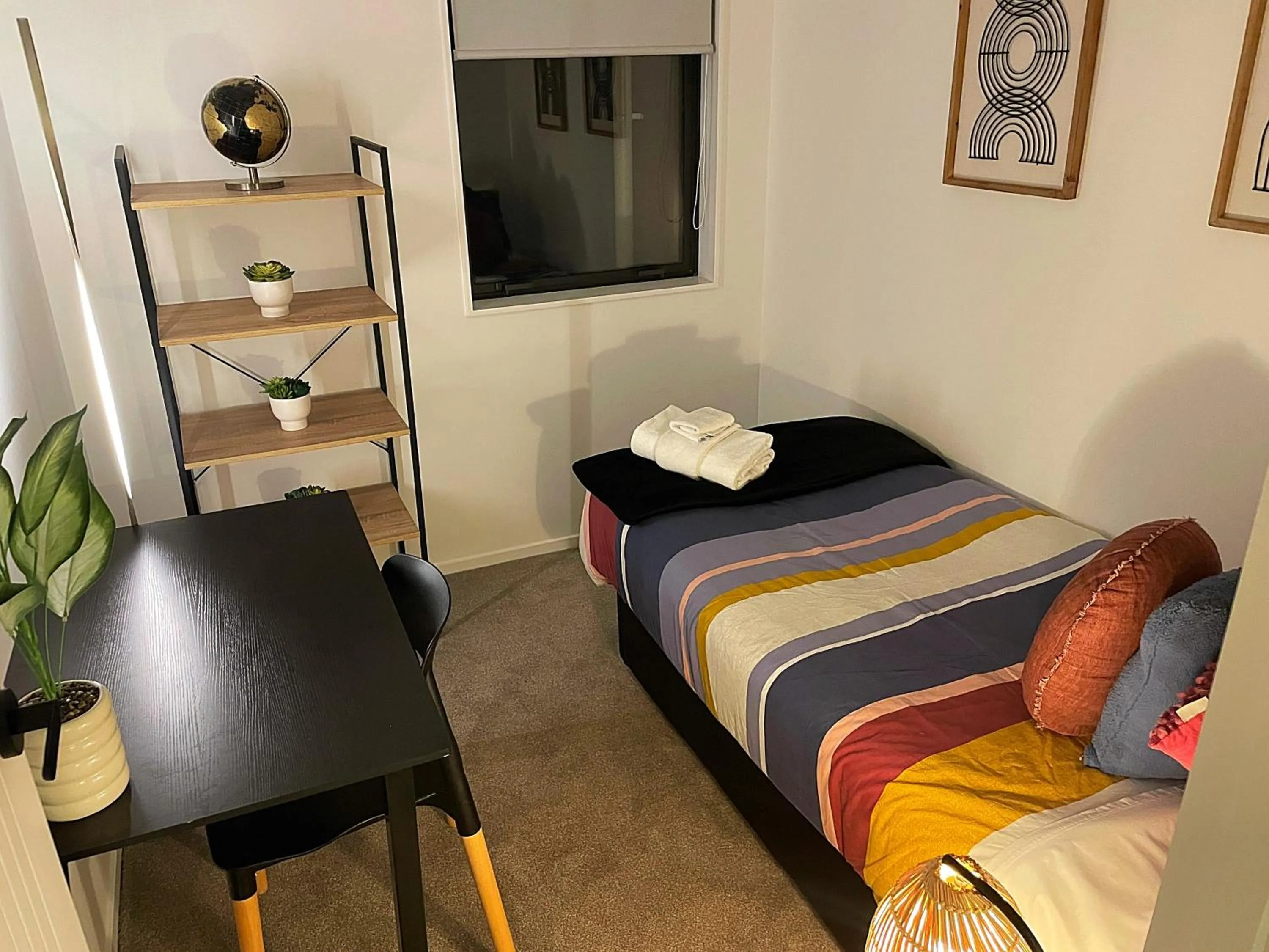 Bed in Flat Bush Holiday Accommodation