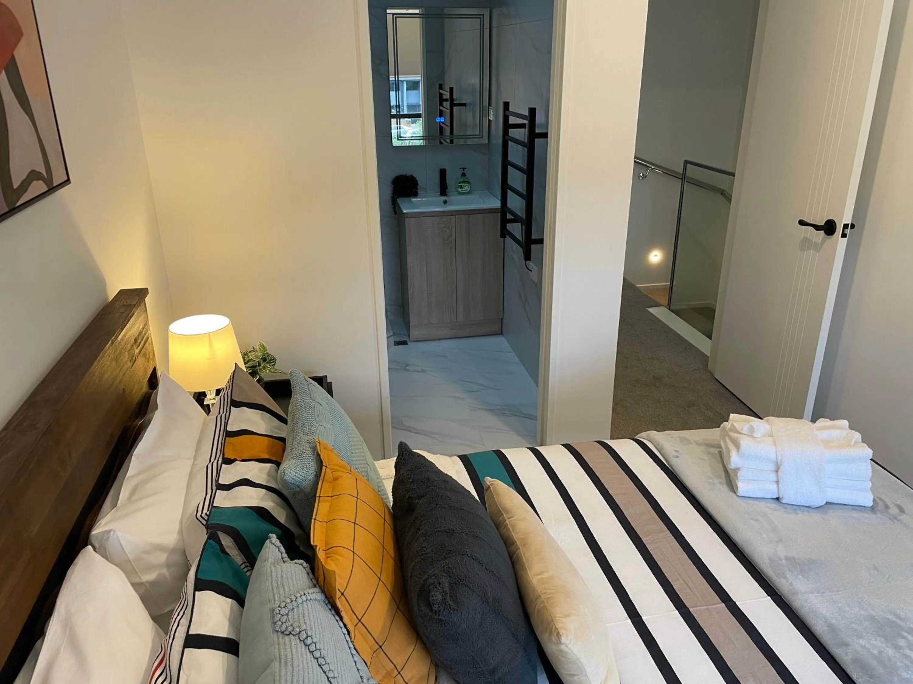 Bed in Flat Bush Holiday Accommodation