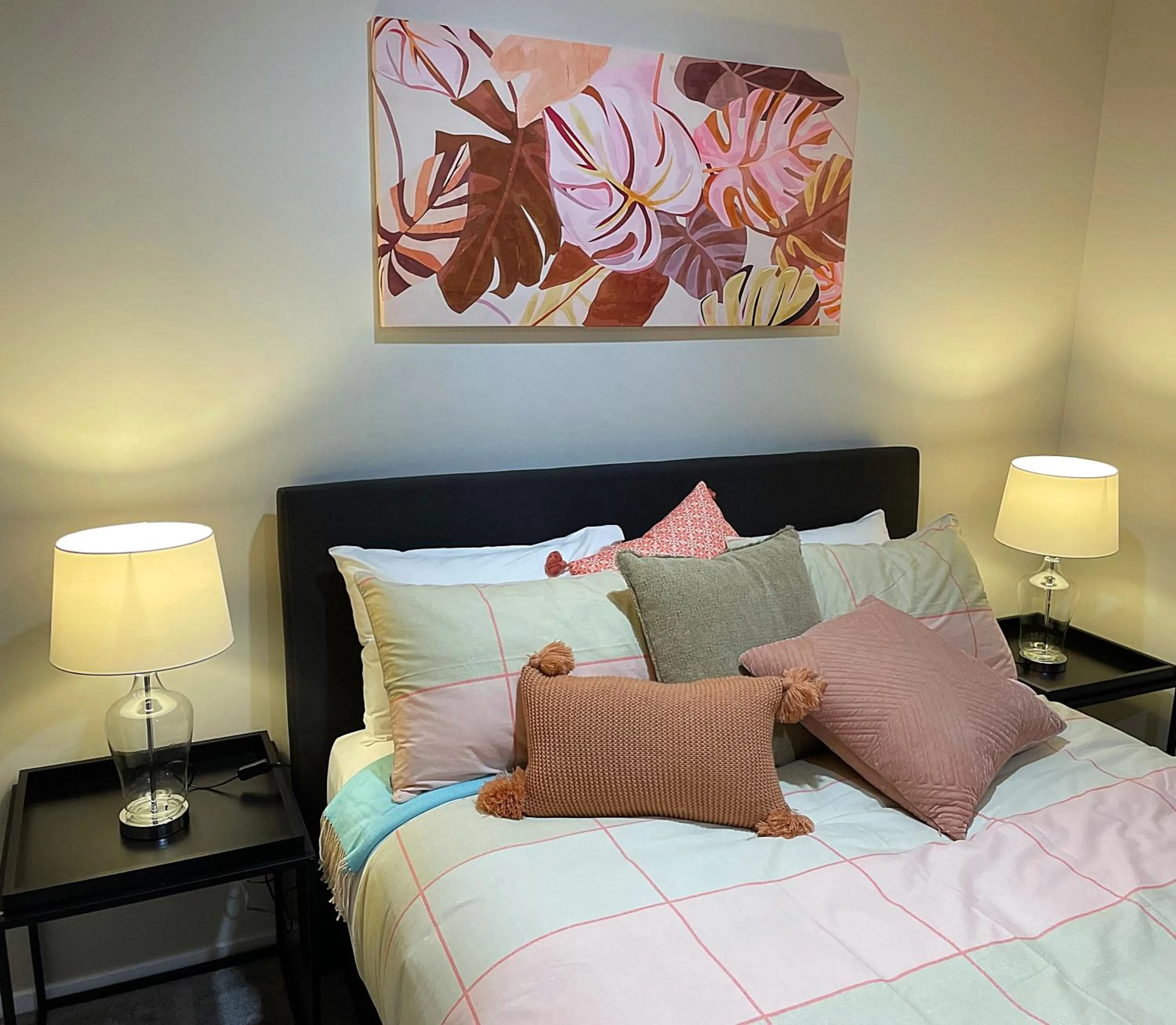 Bed in Flat Bush Holiday Accommodation