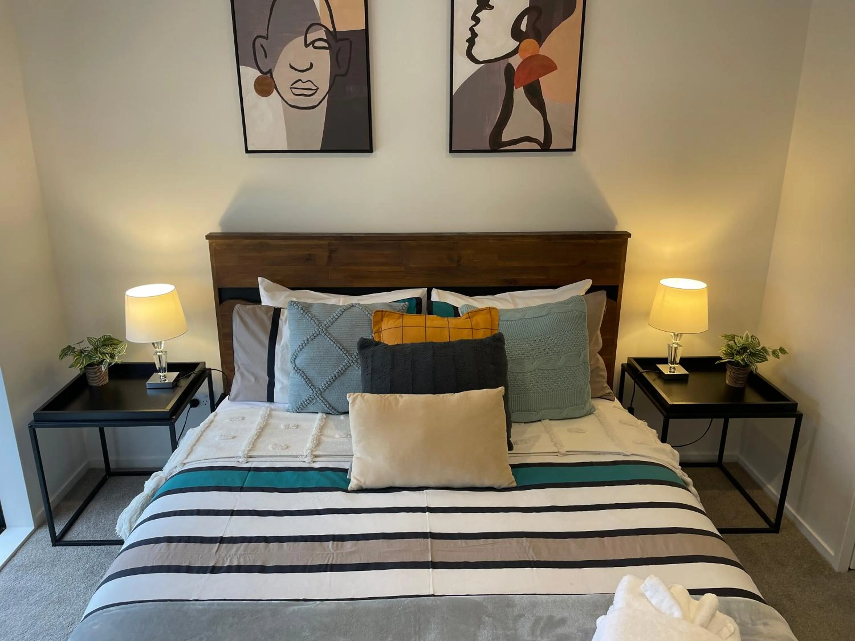 Bed in Flat Bush Holiday Accommodation