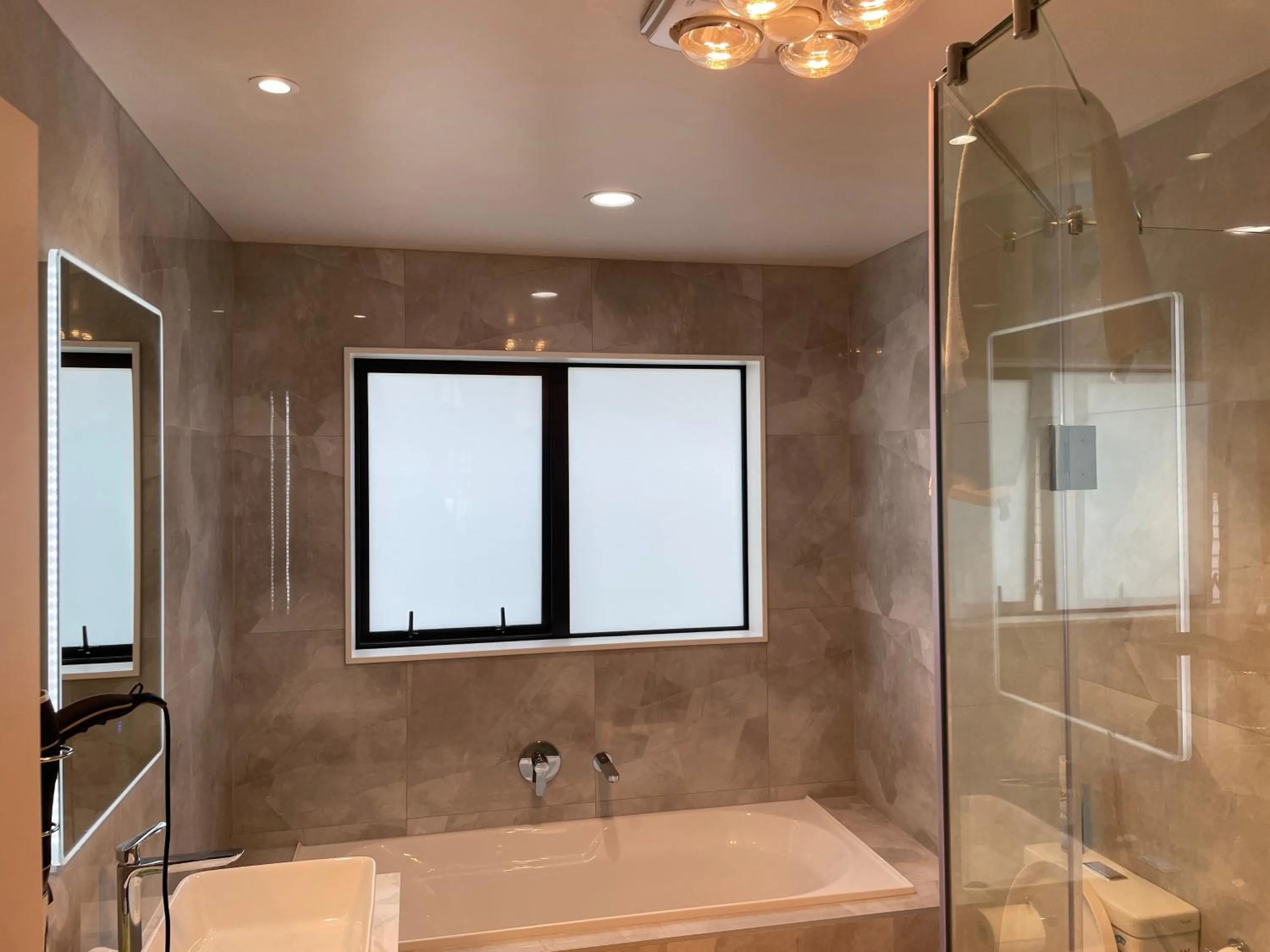 Bathroom in Flat Bush Holiday Accommodation