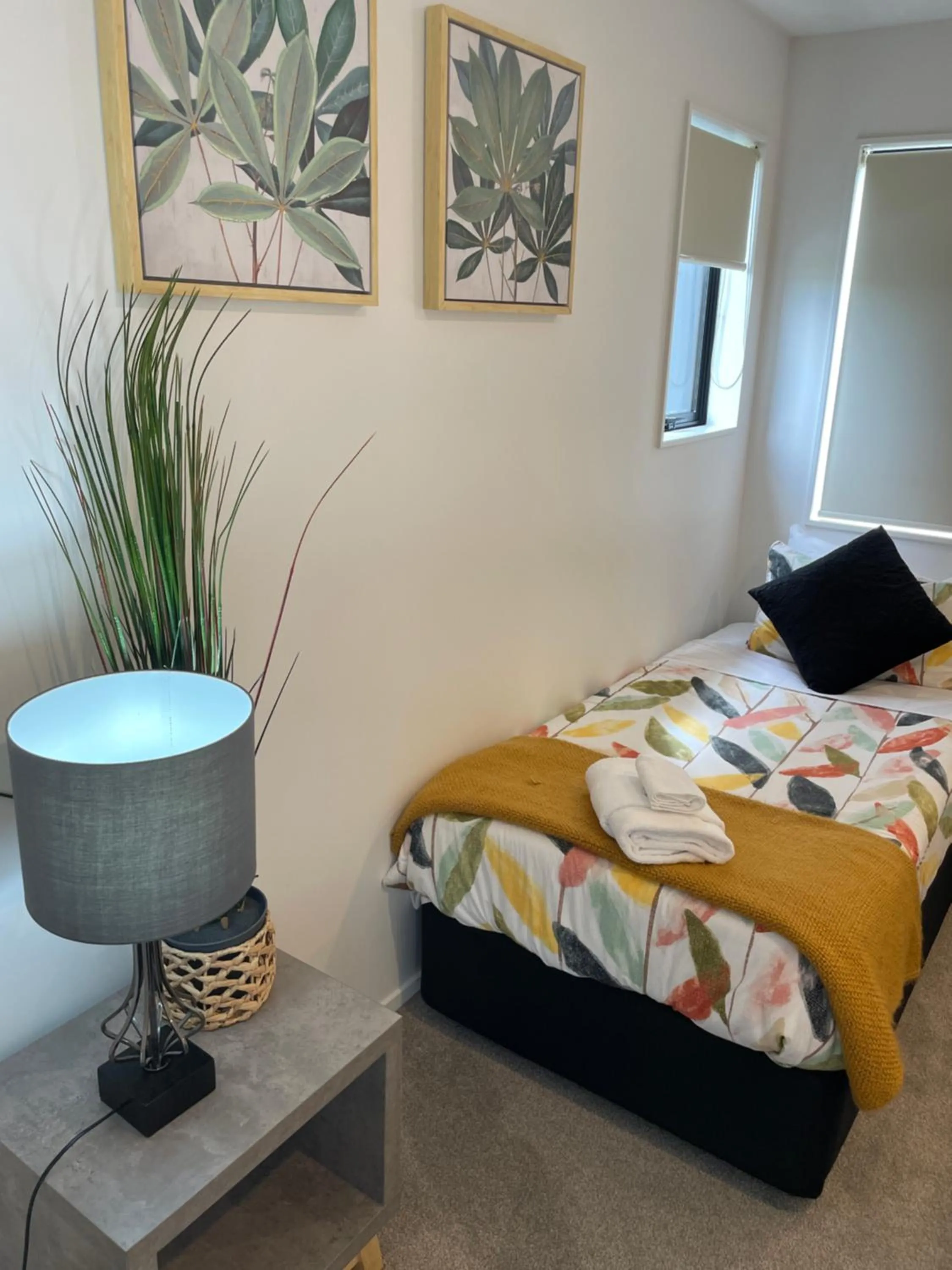 Bed in Flat Bush Holiday Accommodation