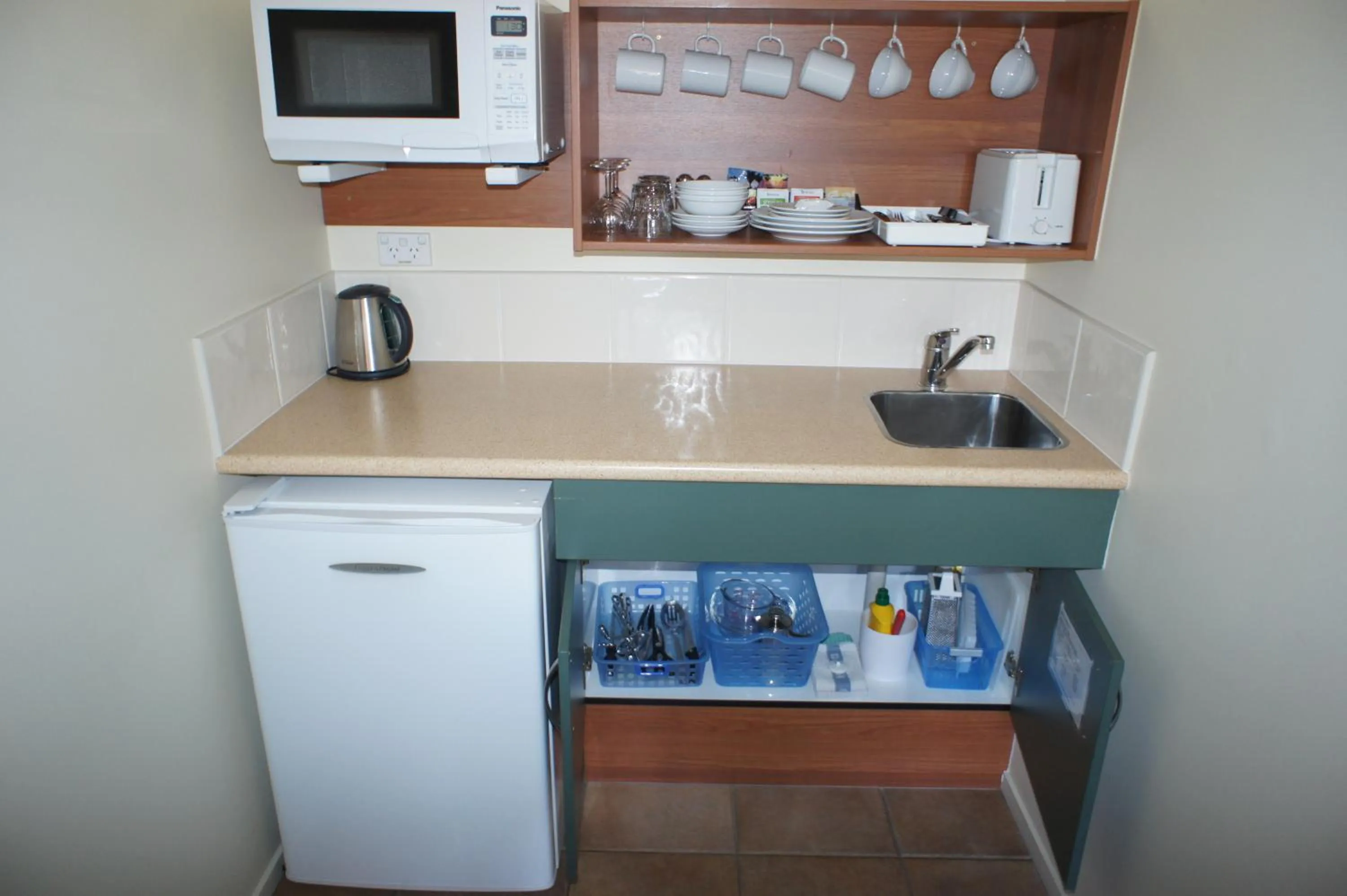 Kitchen or kitchenette in Bks Egmont Motor Lodge