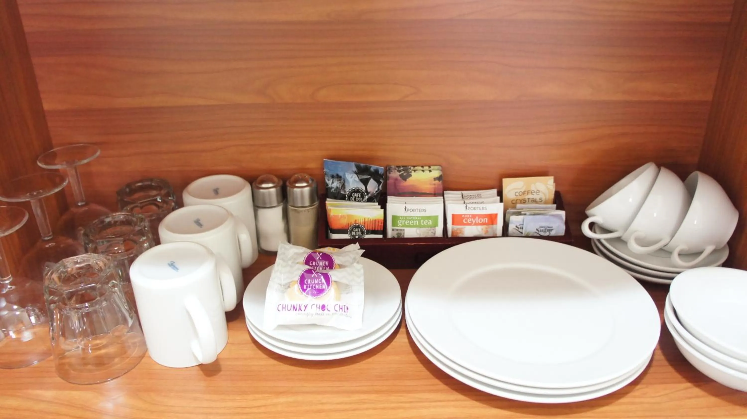 Food and drinks in Bks Egmont Motor Lodge