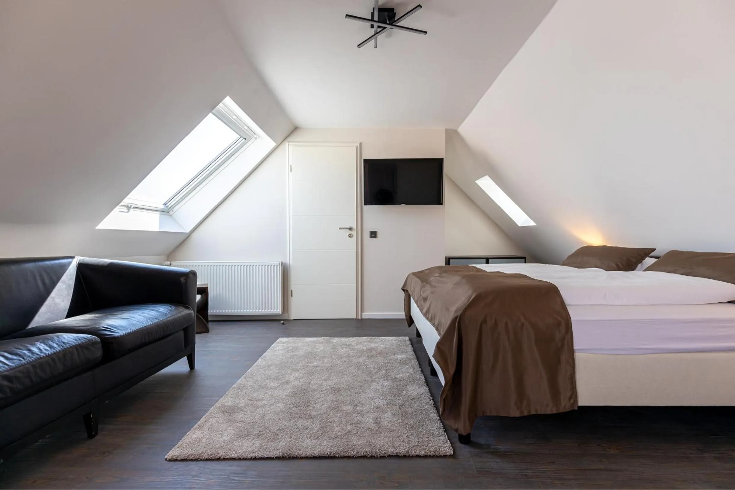 Bedroom, Bed in Hotel Garni " Am Domplatz"