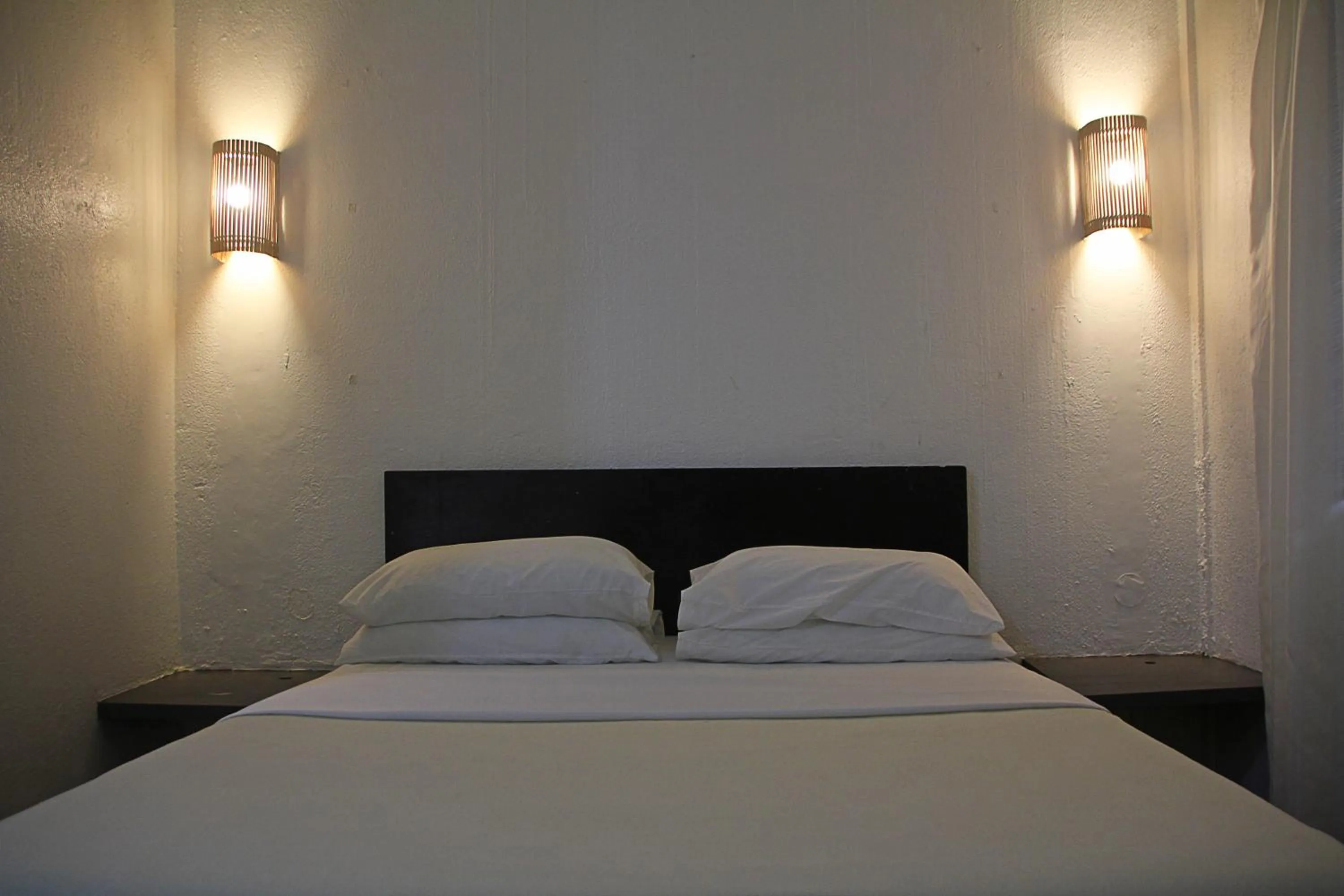 Bed in Lazy Dog Bed & Breakfast