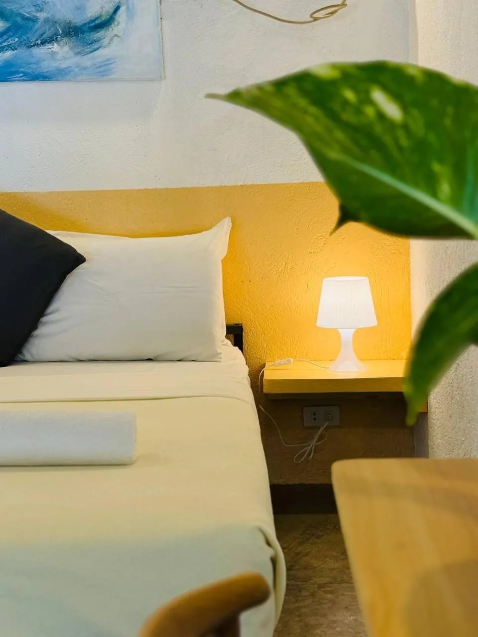 Bed in Lazy Dog Bed & Breakfast