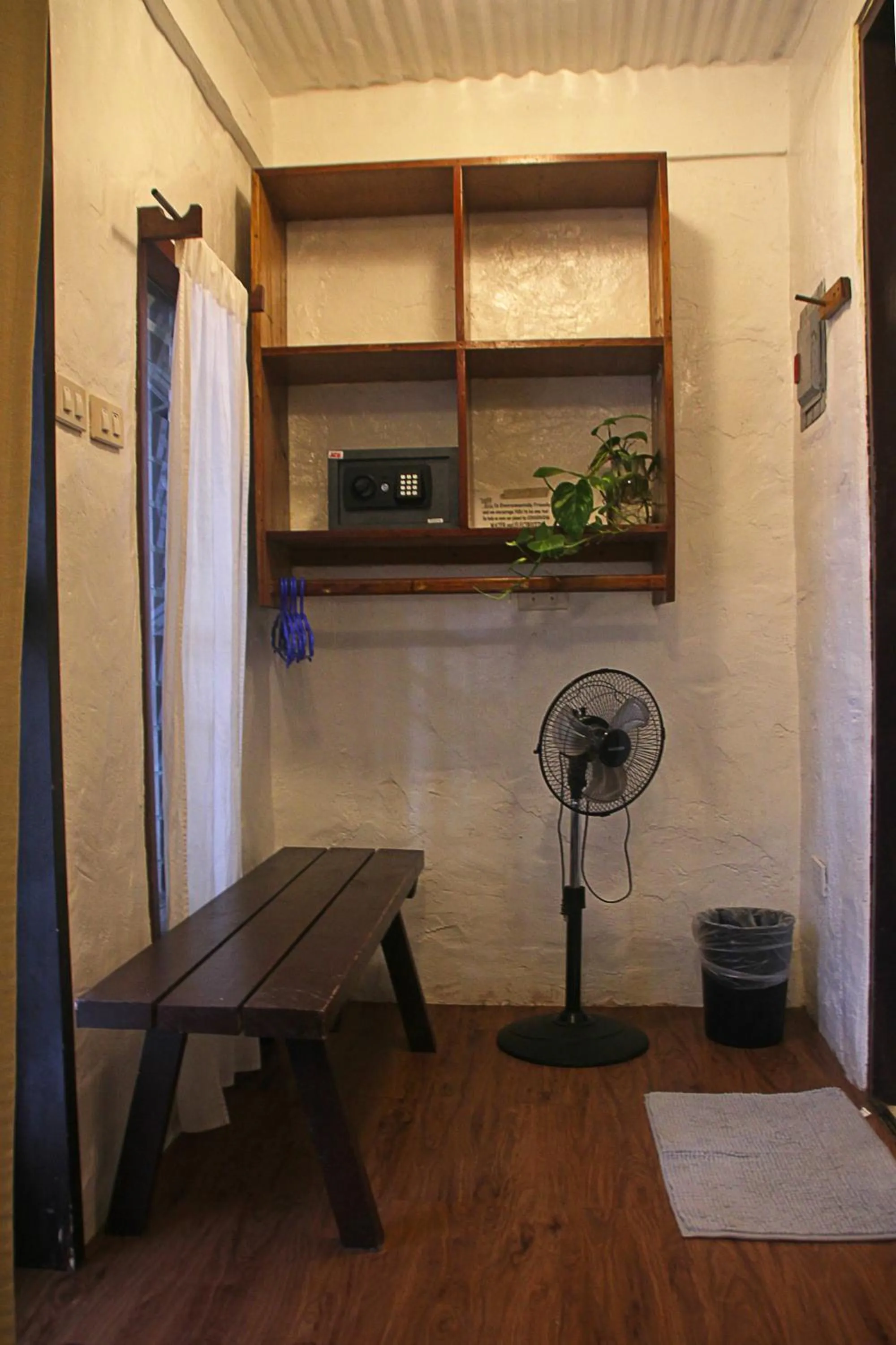 Lazy Dog Bed & Breakfast