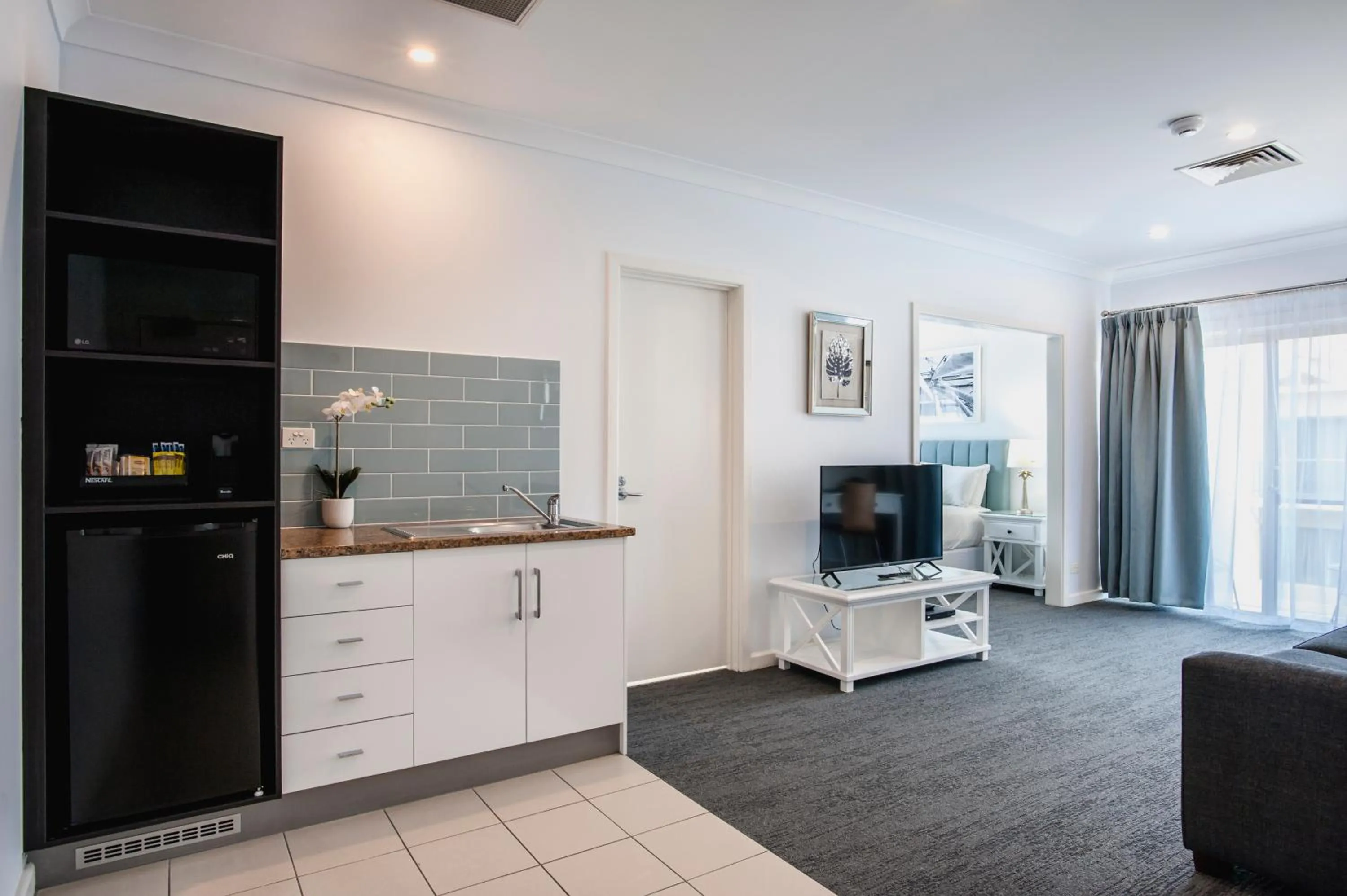 TV and multimedia in Marina Hotel