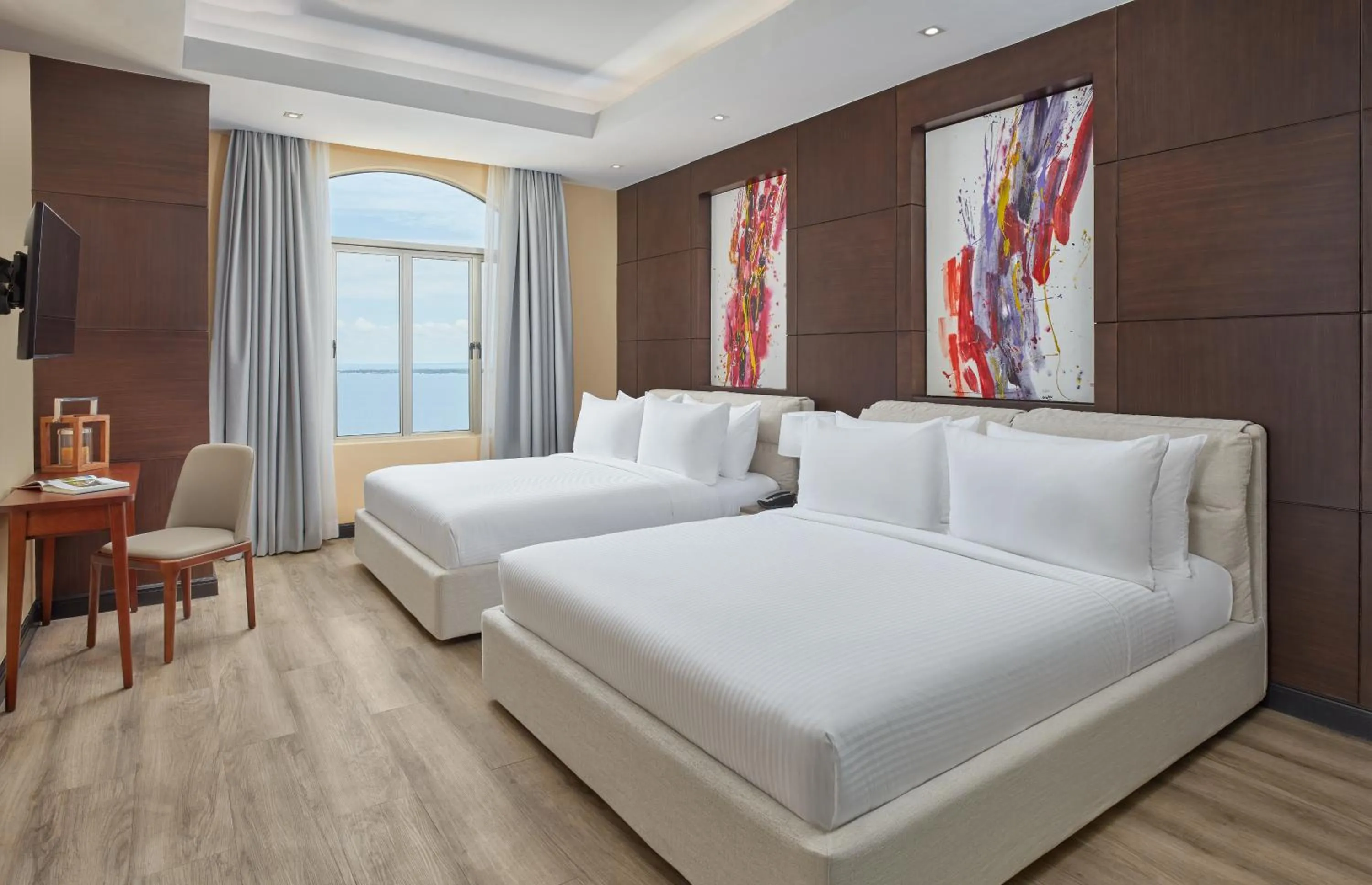 Bedroom, Bed in Mövenpick Hotel Mactan Island Cebu