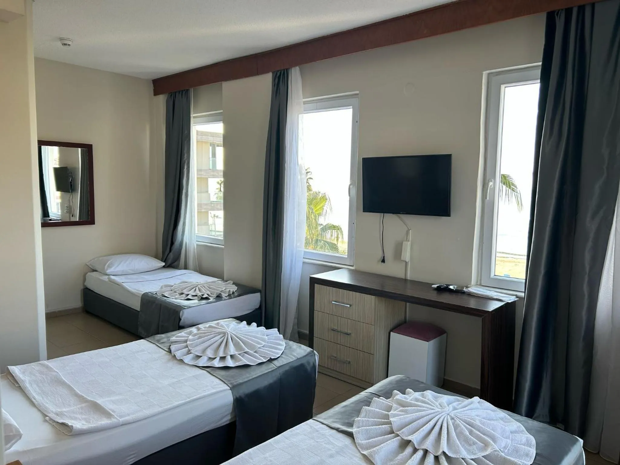 Bed in Rosella Hotel