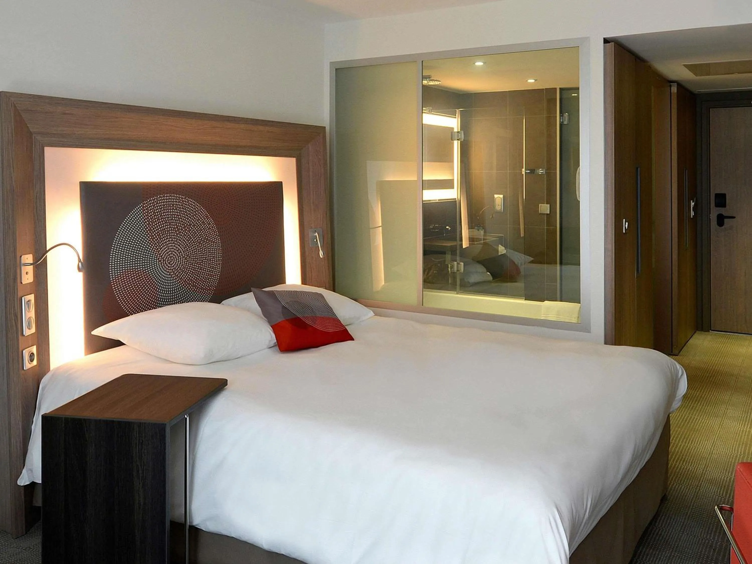 Bedroom, Bed in Novotel Avignon Centre