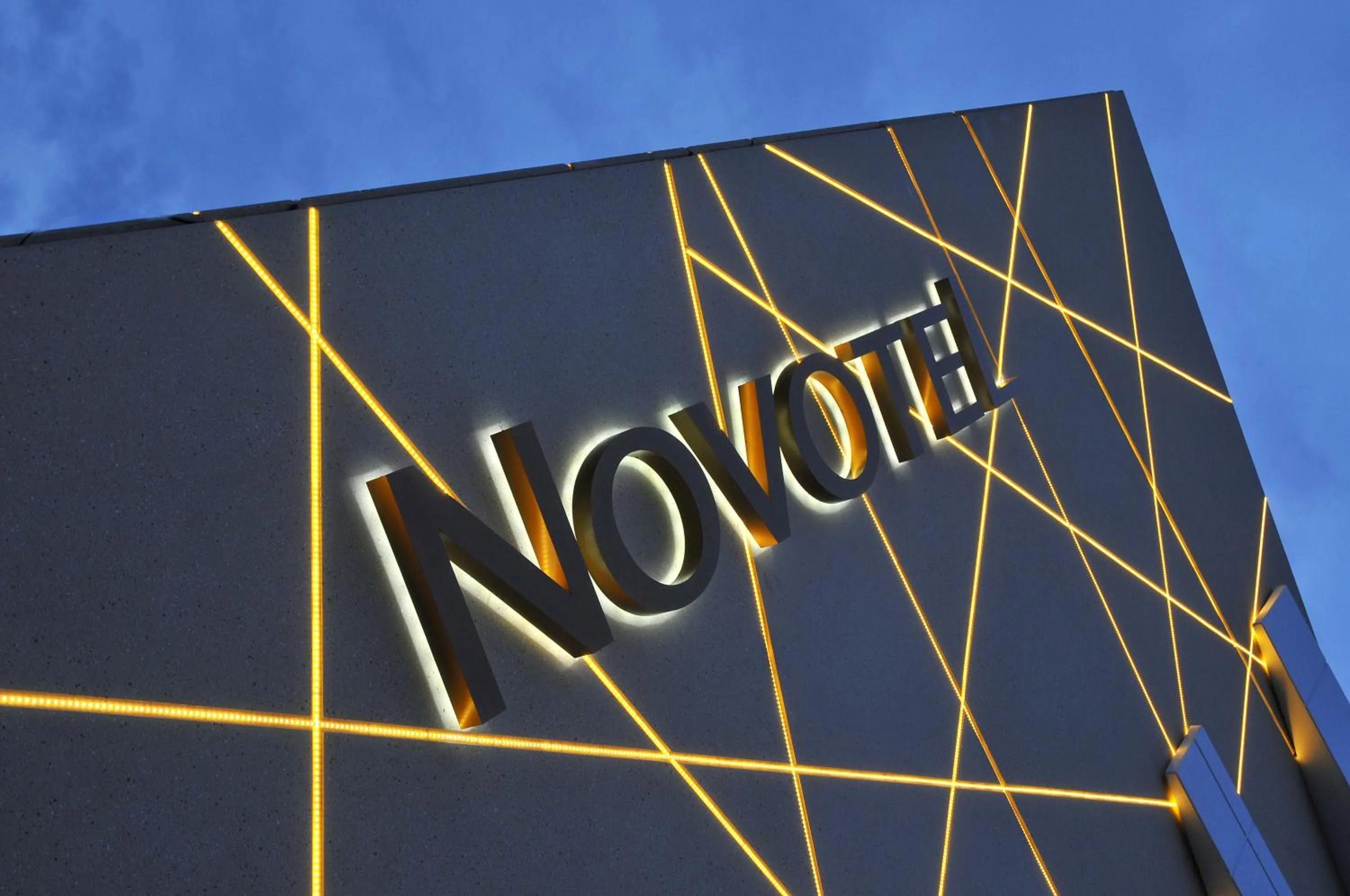 Property logo or sign in Novotel Avignon Centre