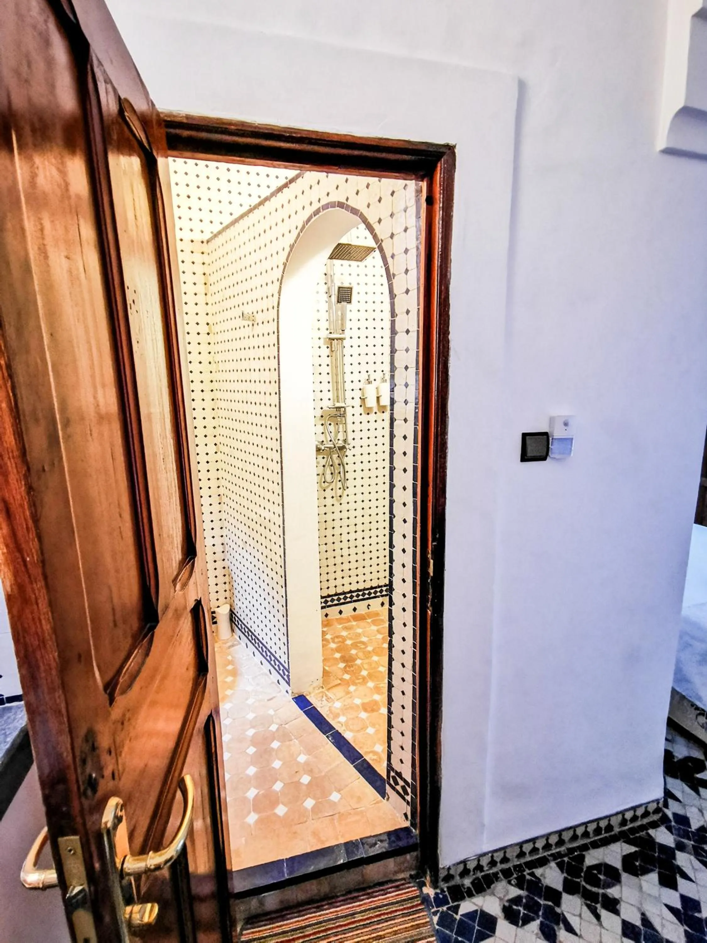 Bathroom in Riad Farah