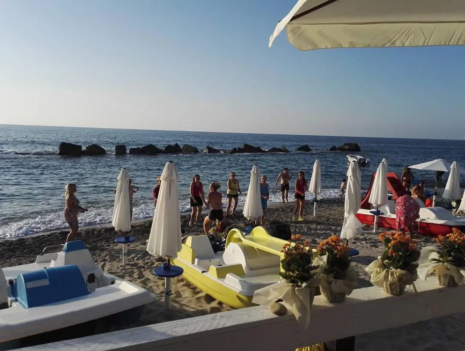 Beach in B&B Rometta Beach