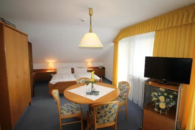 Bed in Gästehaus Gaiser