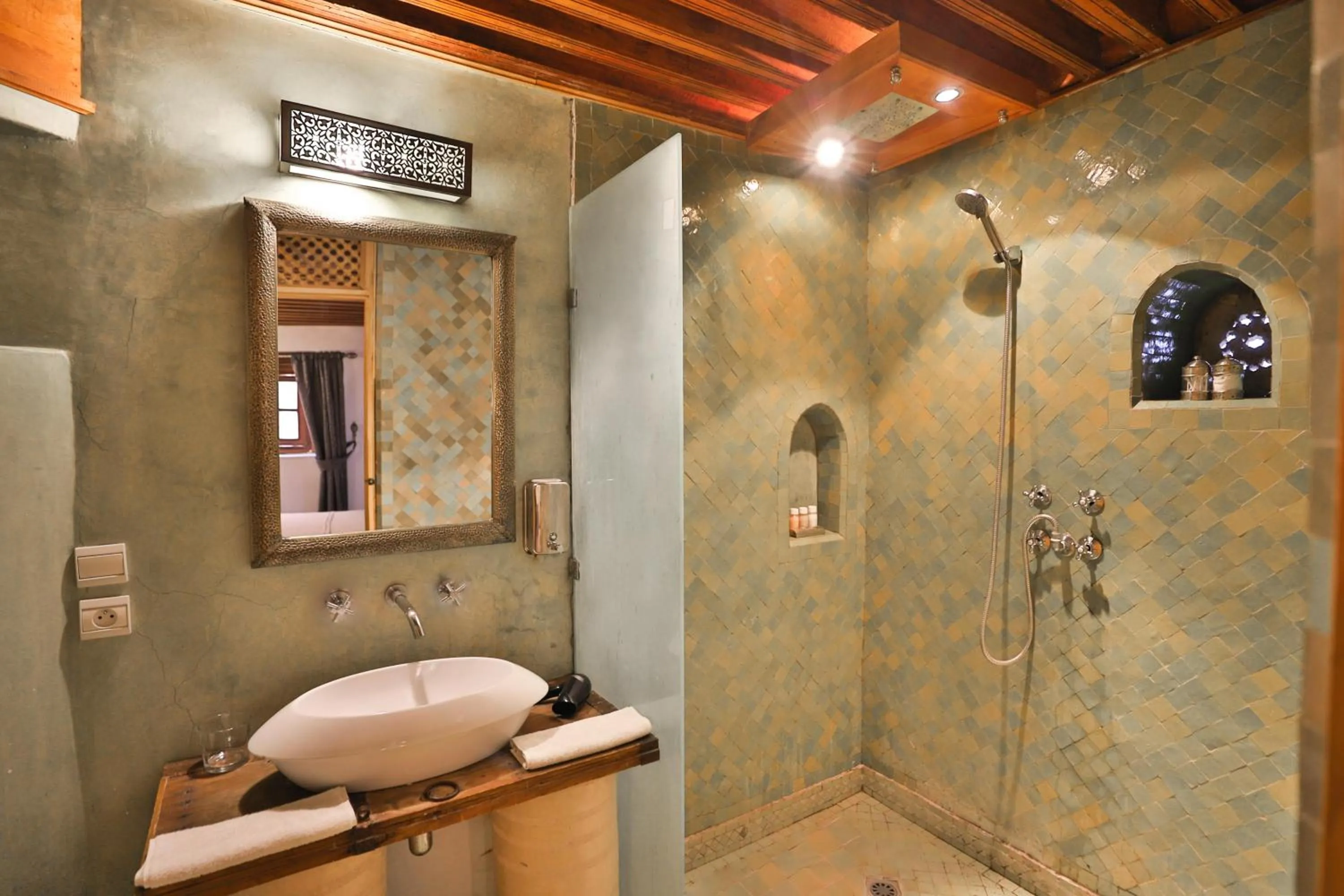 Shower in Riad Layla