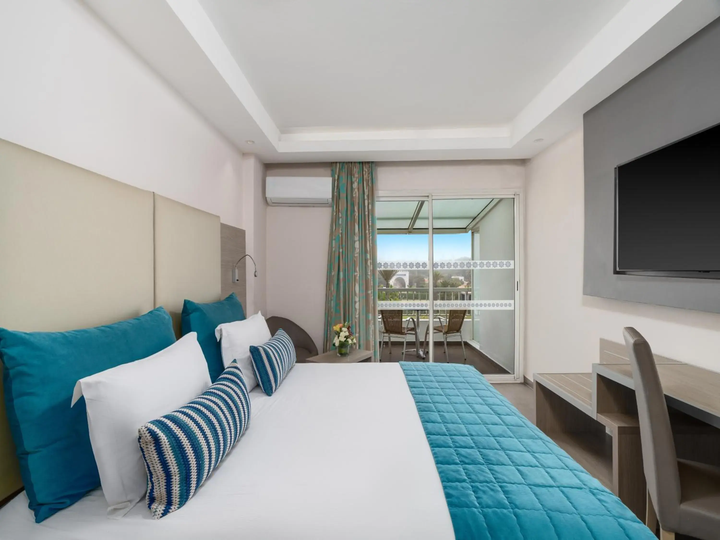 Double Room with Pool View in Amadil Ocean Club Double Room with Pool View in Amadil Ocean Club