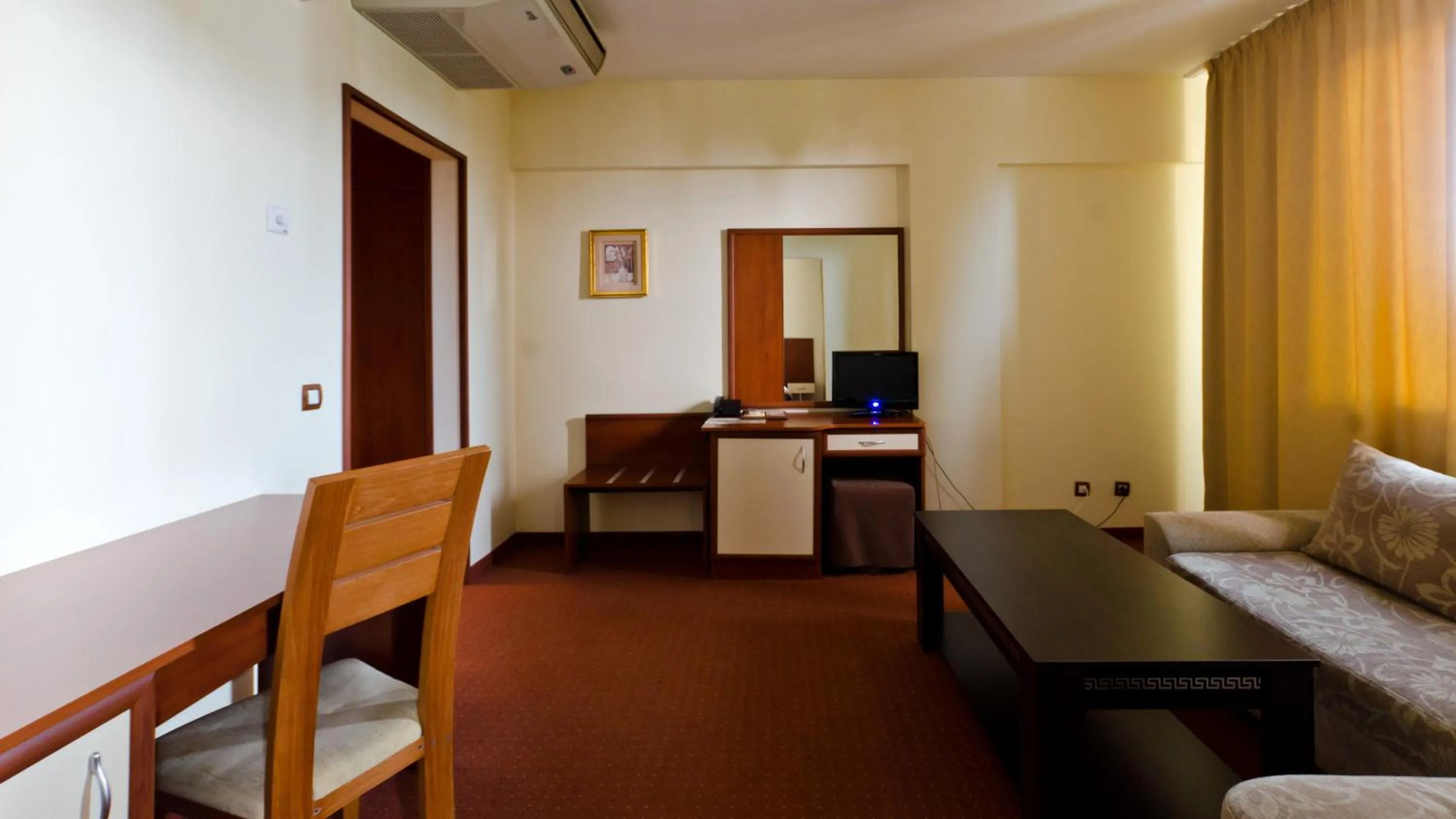 Business facilities in Nadejda Hotel