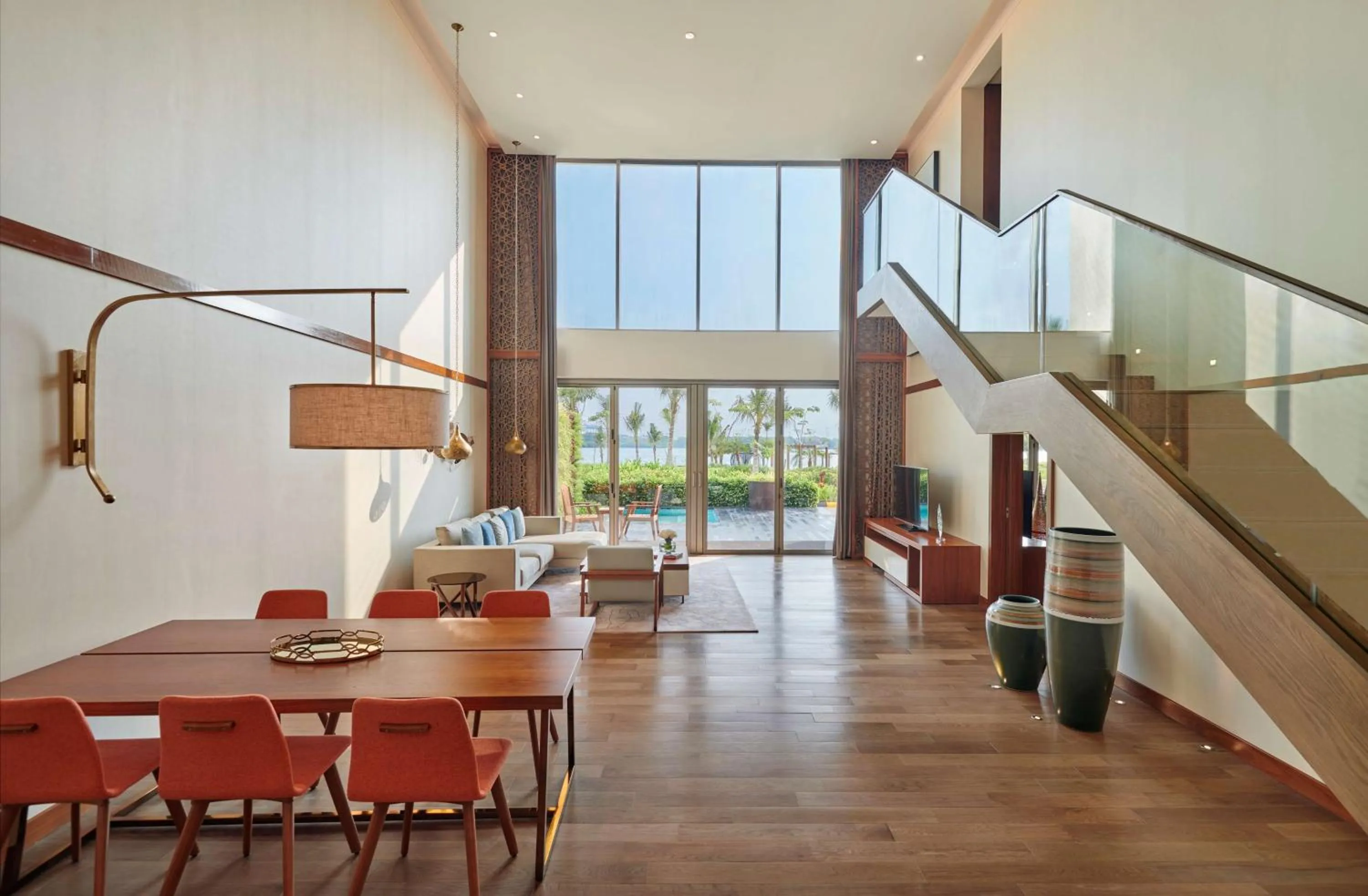 Photo of the whole room in Grand Hyatt Kochi Bolgatty