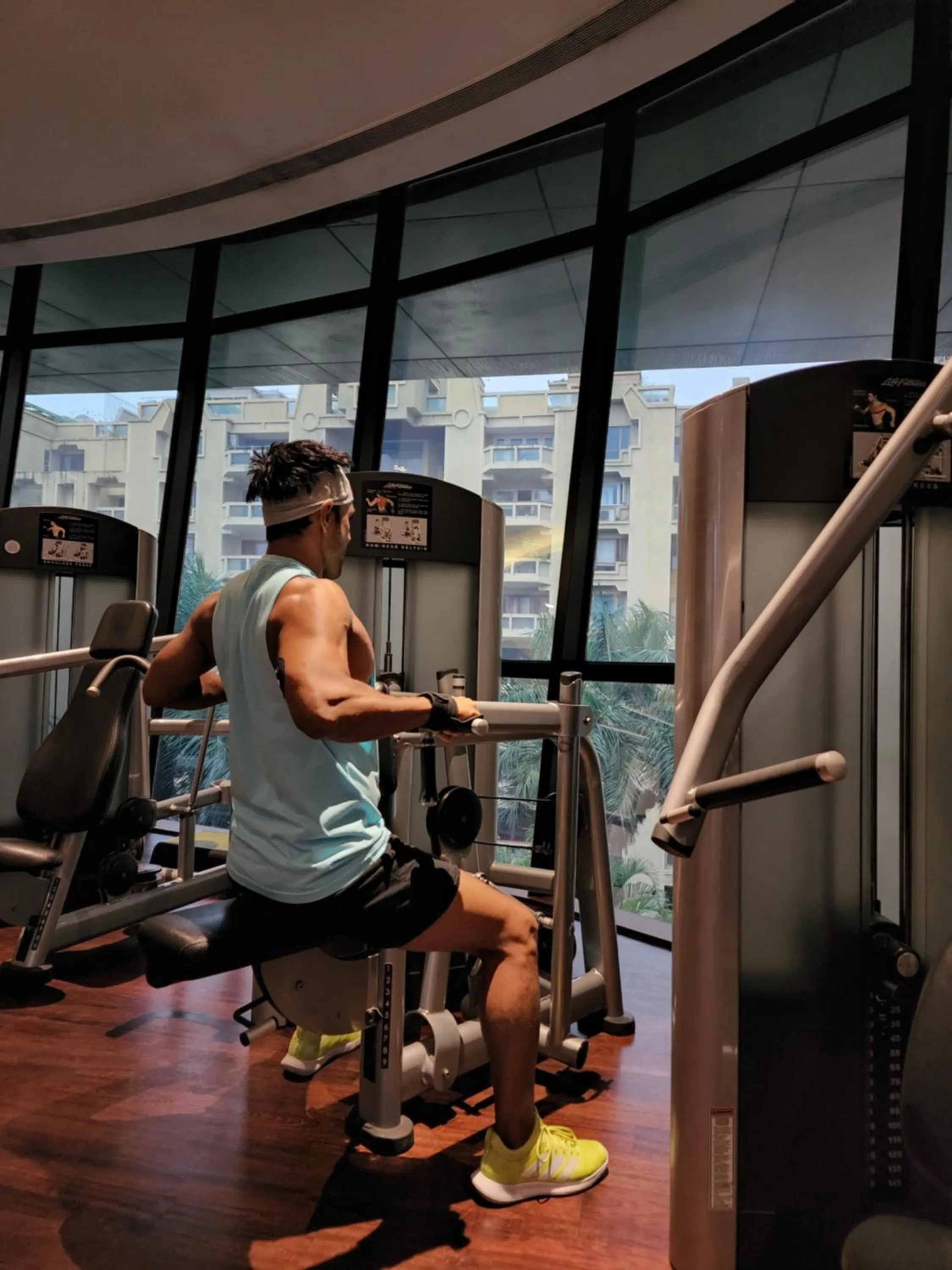 Fitness centre/facilities in Marriott Suites Pune