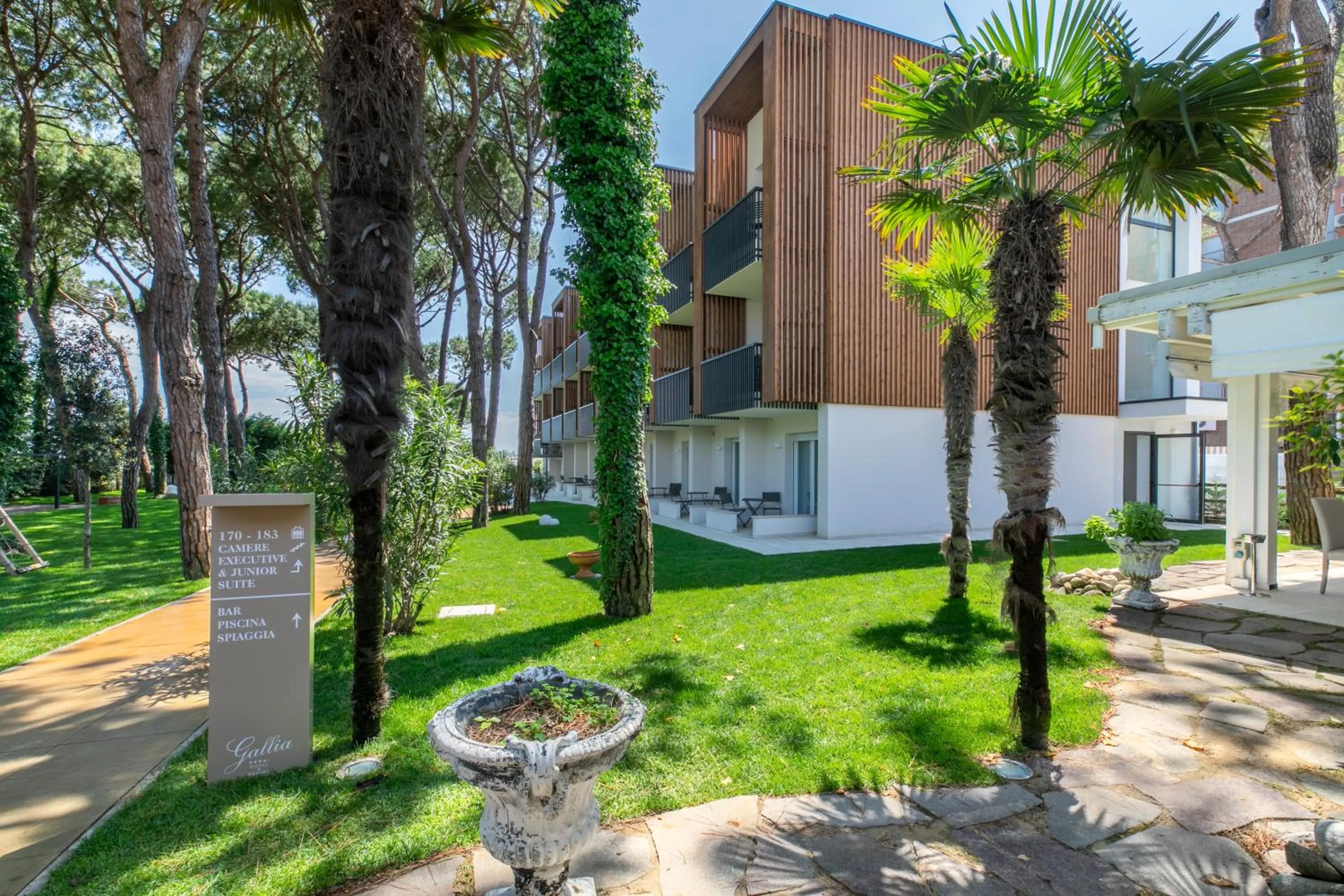 Day in Hotel Gallia & Resort