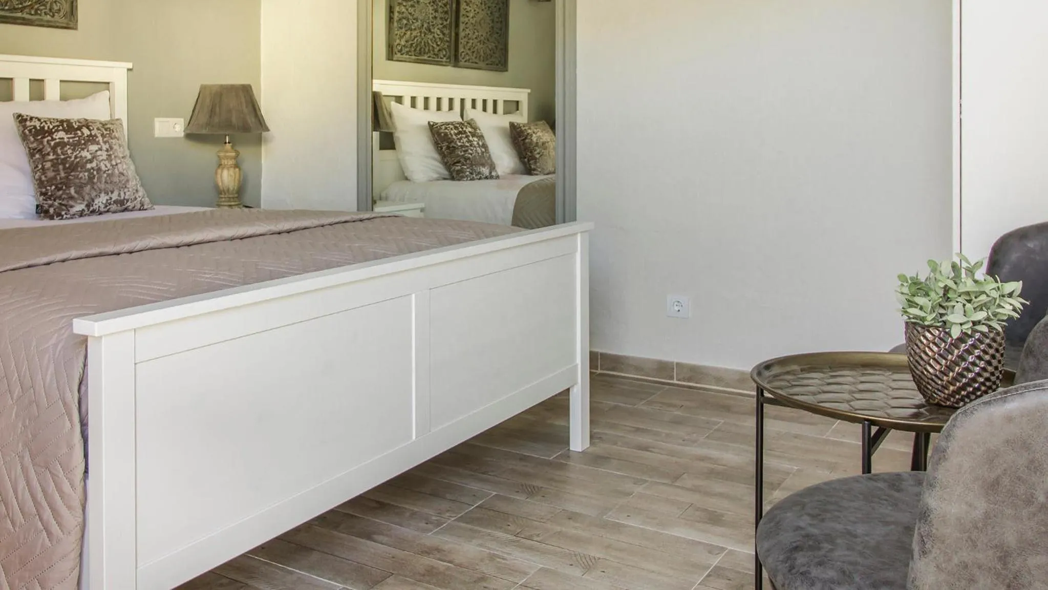 Decorative detail in Casa de la Piña