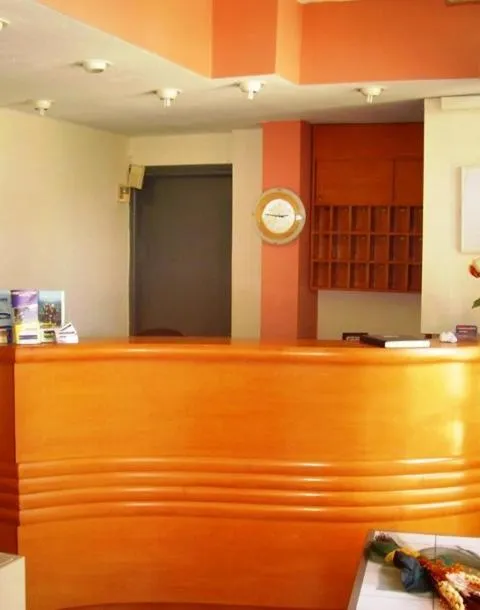 Lobby or reception in Blue Sky Hotel Apartments