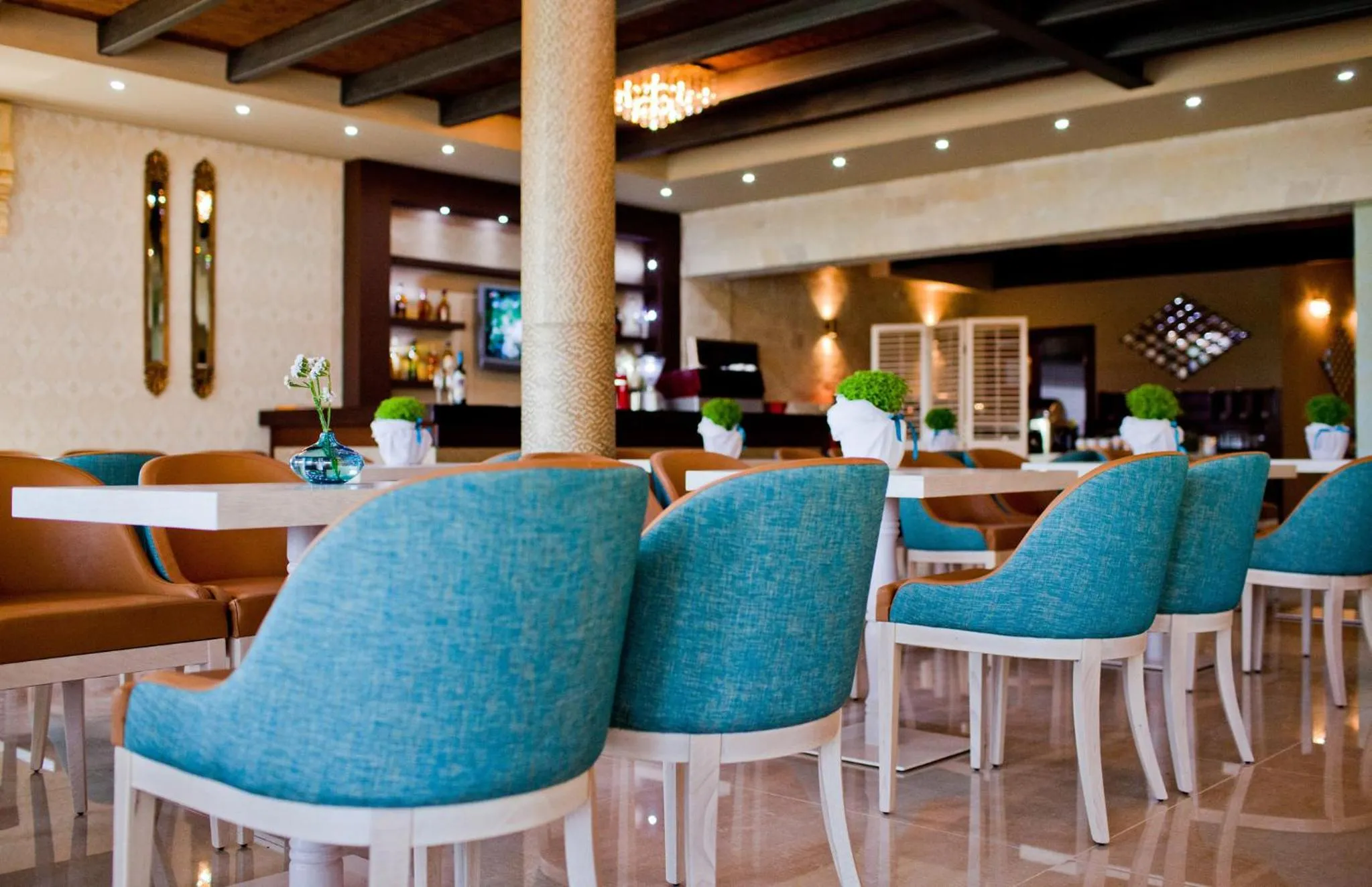 Restaurant/places to eat in Ornella Beach Resort & Villas