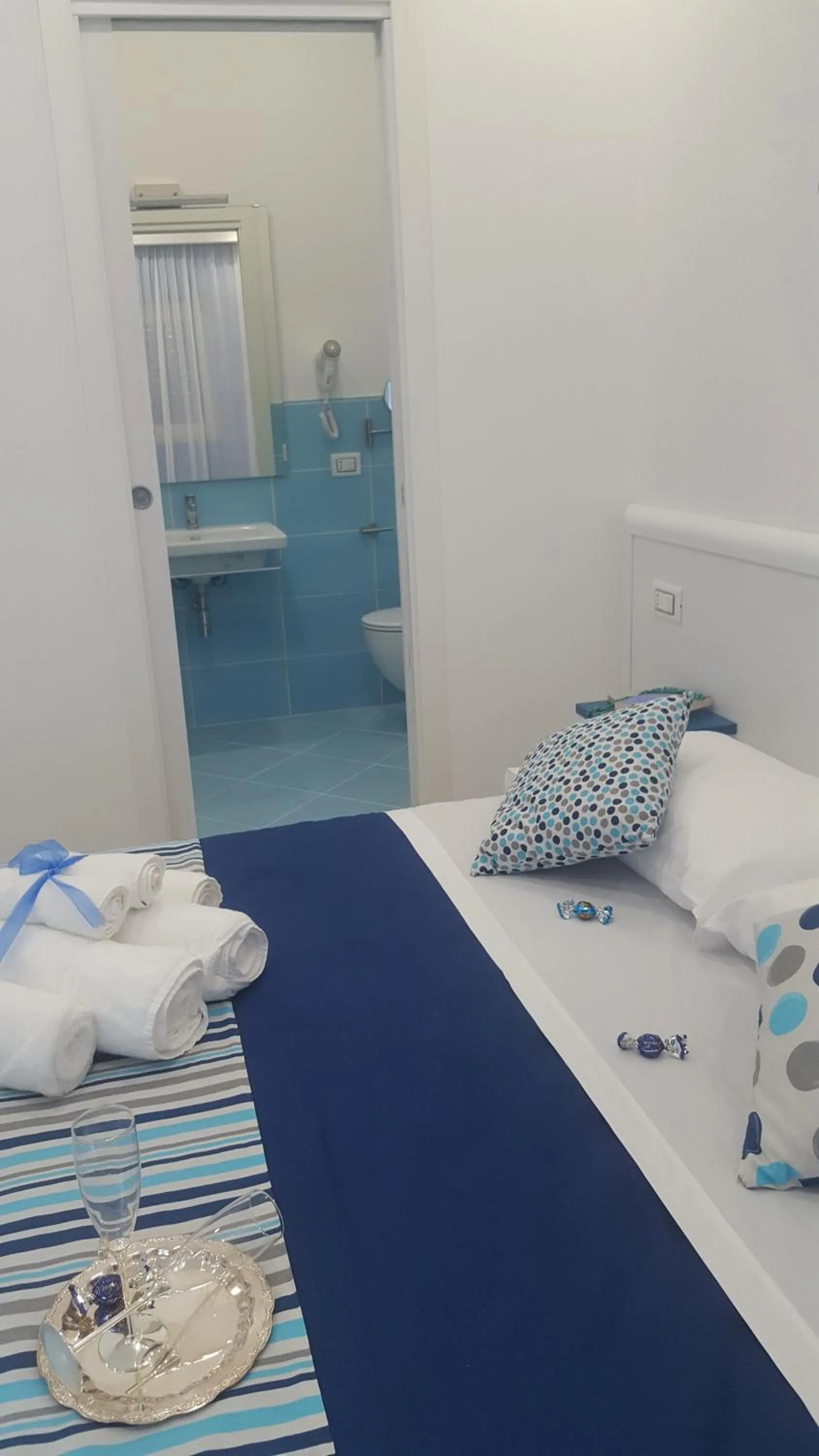 Bedroom, Bed in RESIDENZA BURMARIA Free Parking