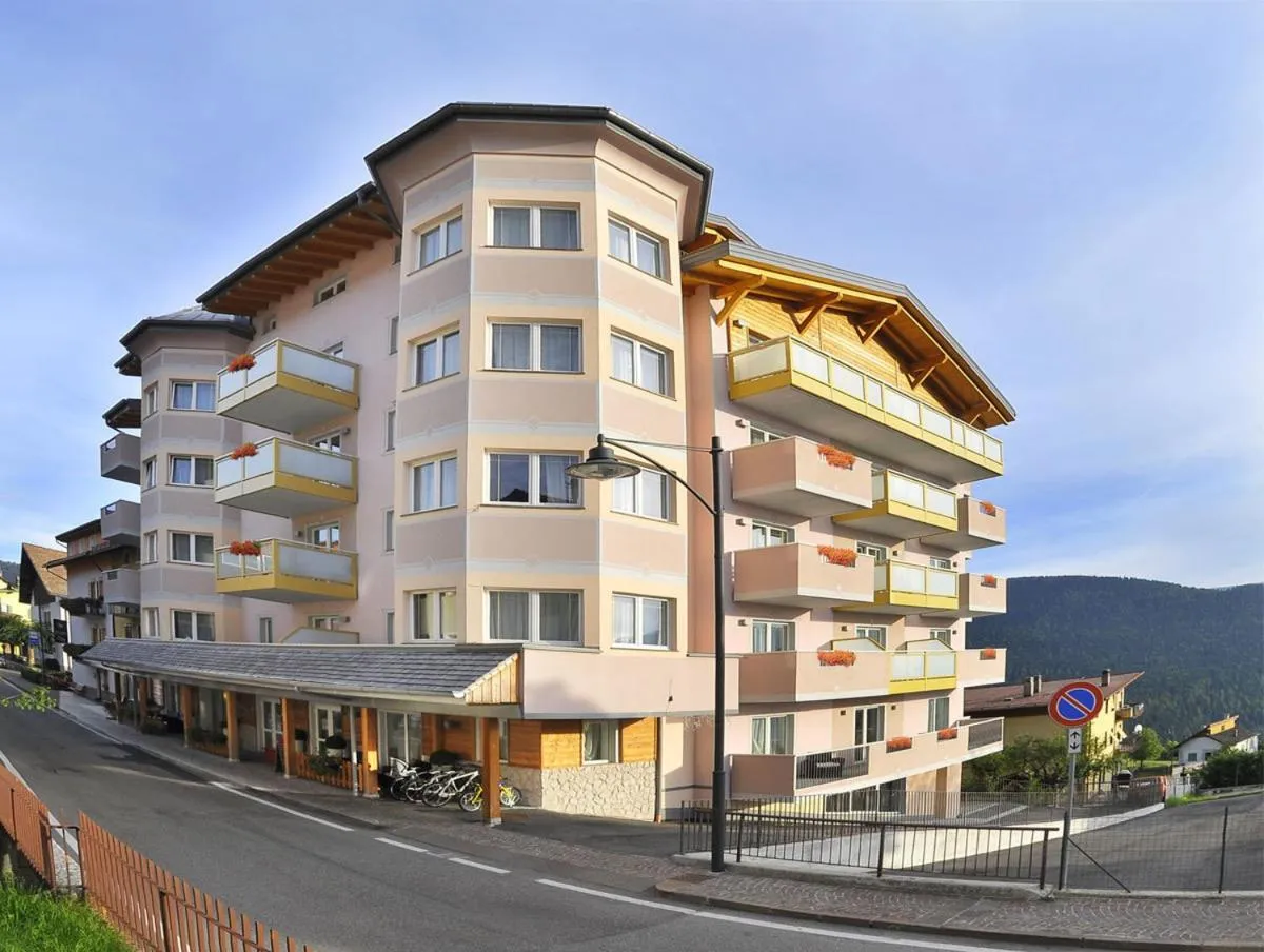 Property building in Hotel Luna Bianca Folgaria