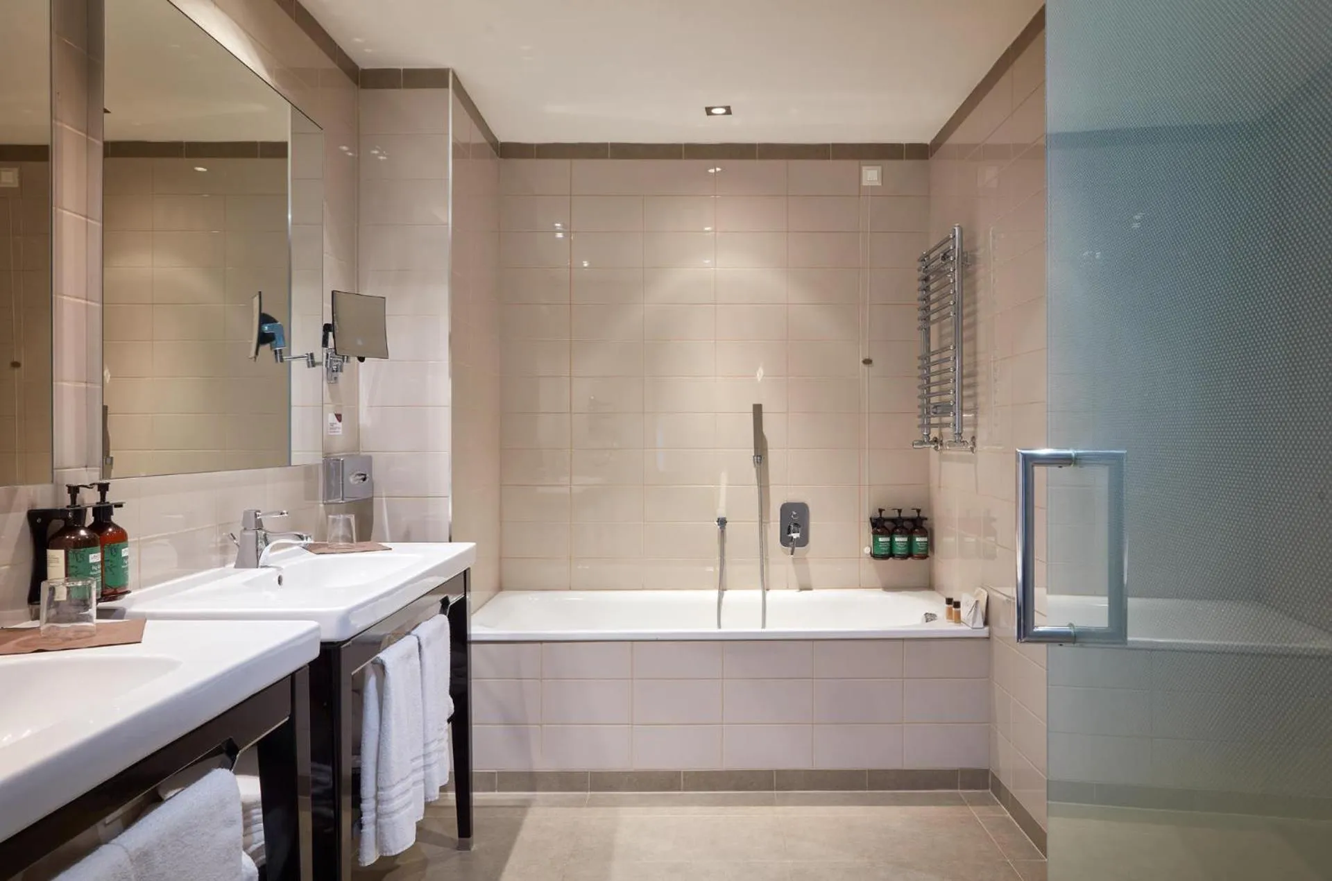 Shower in Crowne Plaza Verona Fiera by IHG