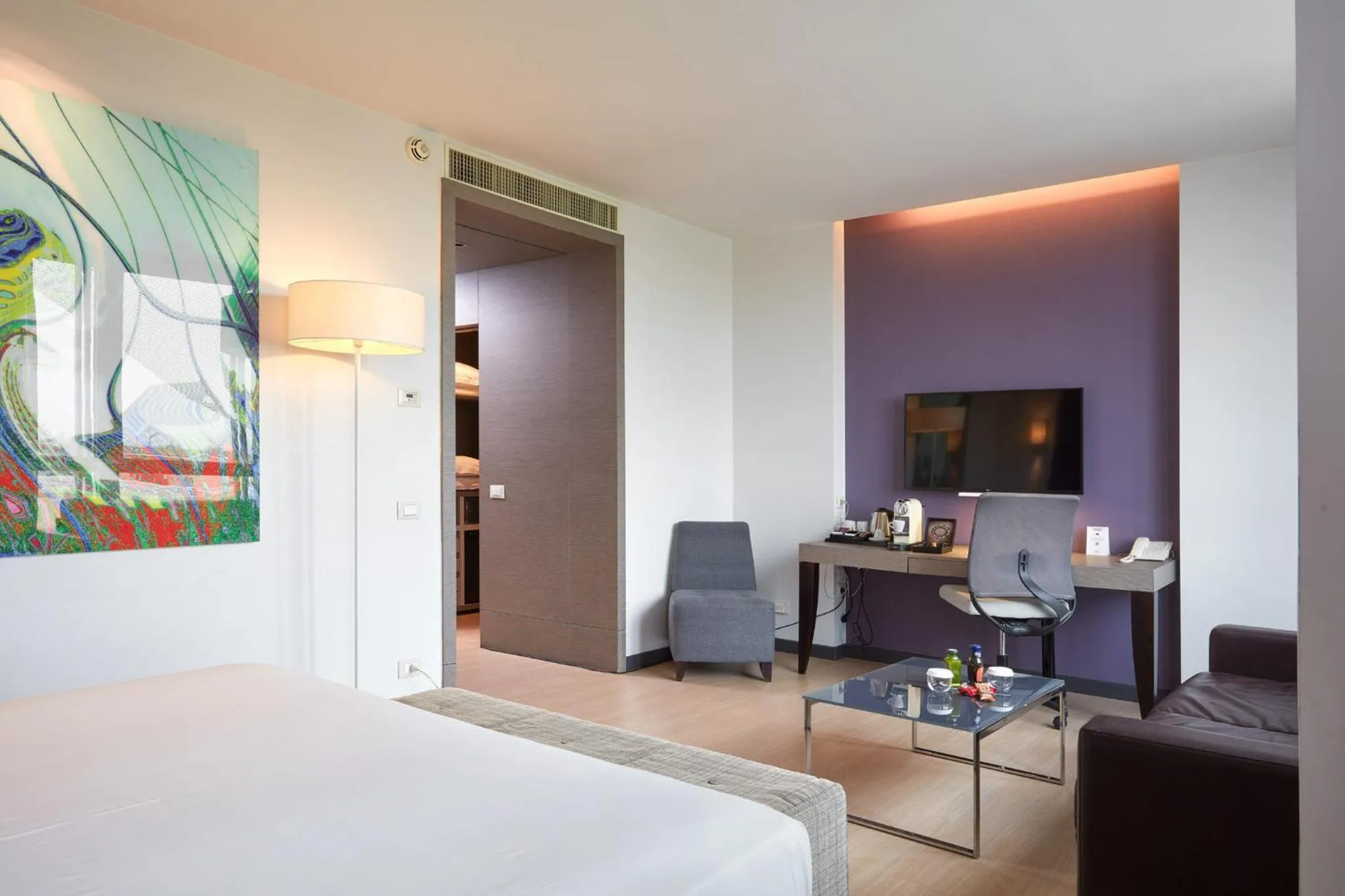 Photo of the whole room, Bed in Crowne Plaza Verona Fiera by IHG