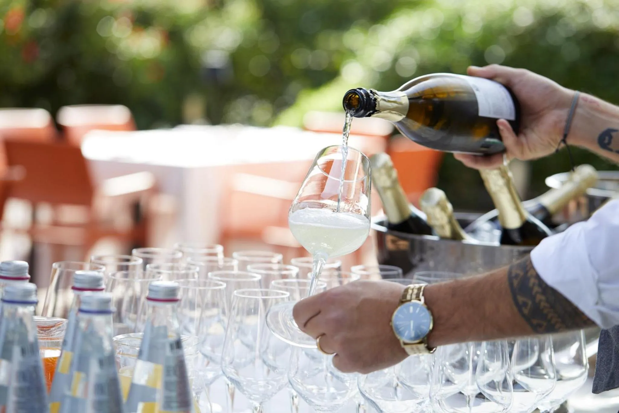 Lounge or bar in Crowne Plaza Verona Fiera by IHG