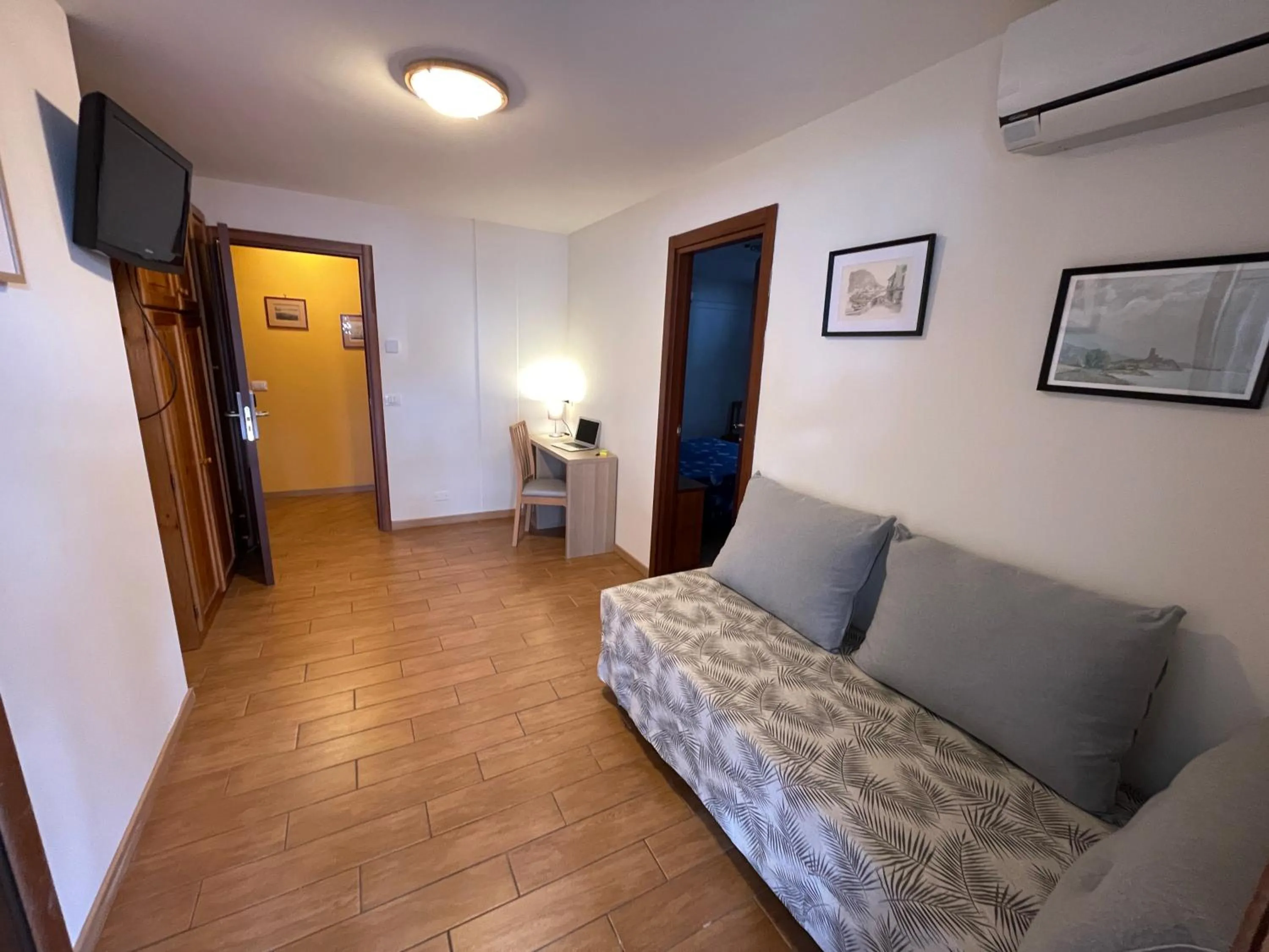 Photo of the whole room in Villa Patrizia