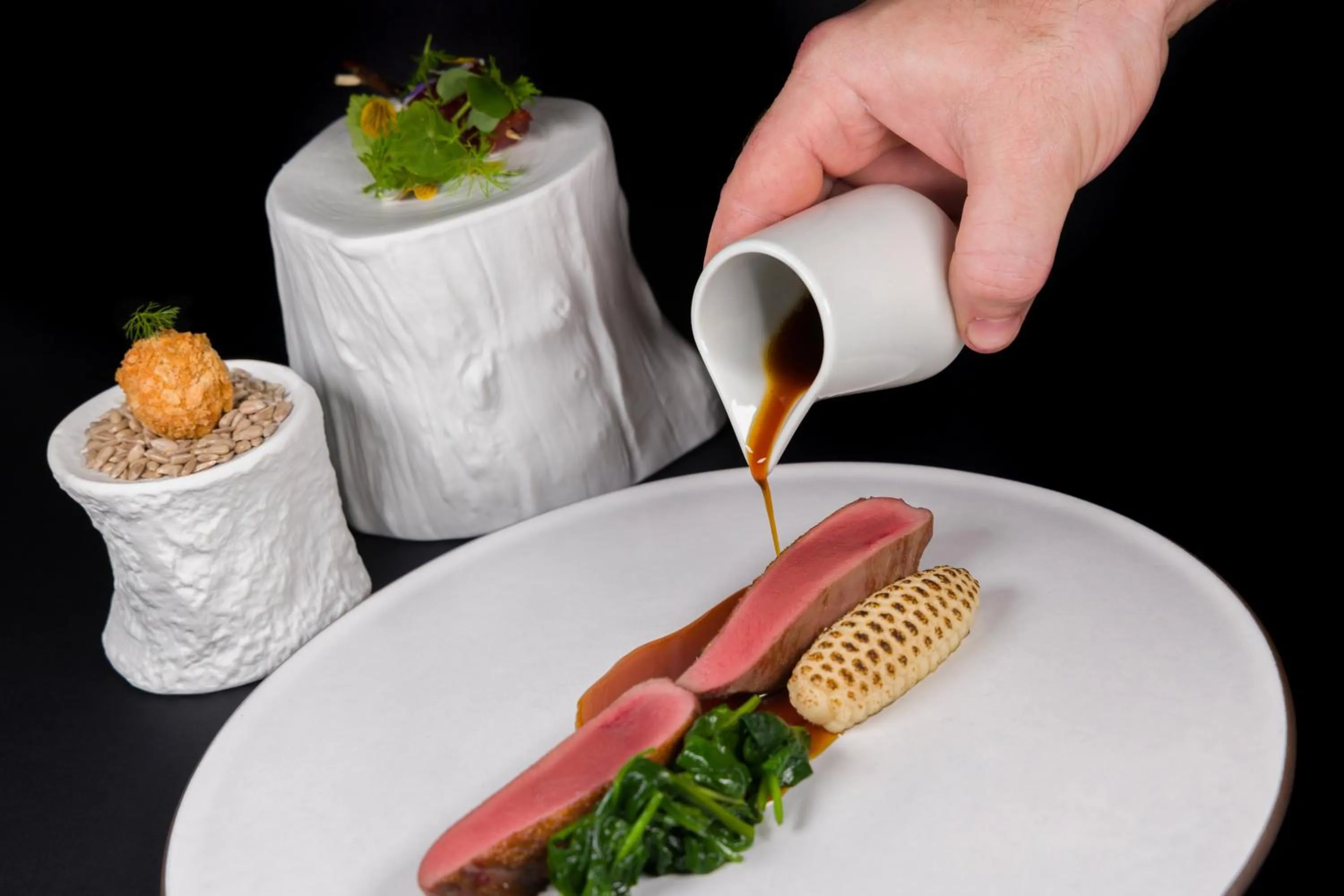 Restaurant/places to eat in Villa Eden a member of Leading Hotels of the World