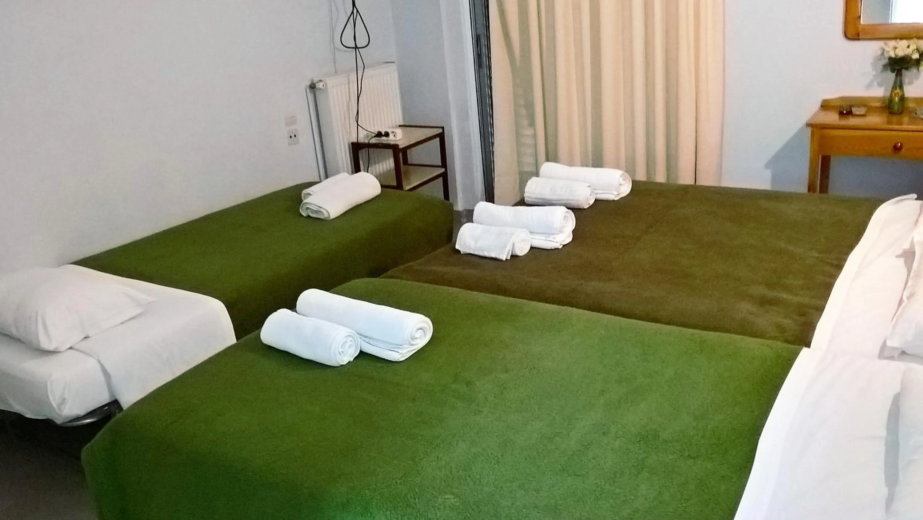 Bedroom, Bed in Hotel Galaxias