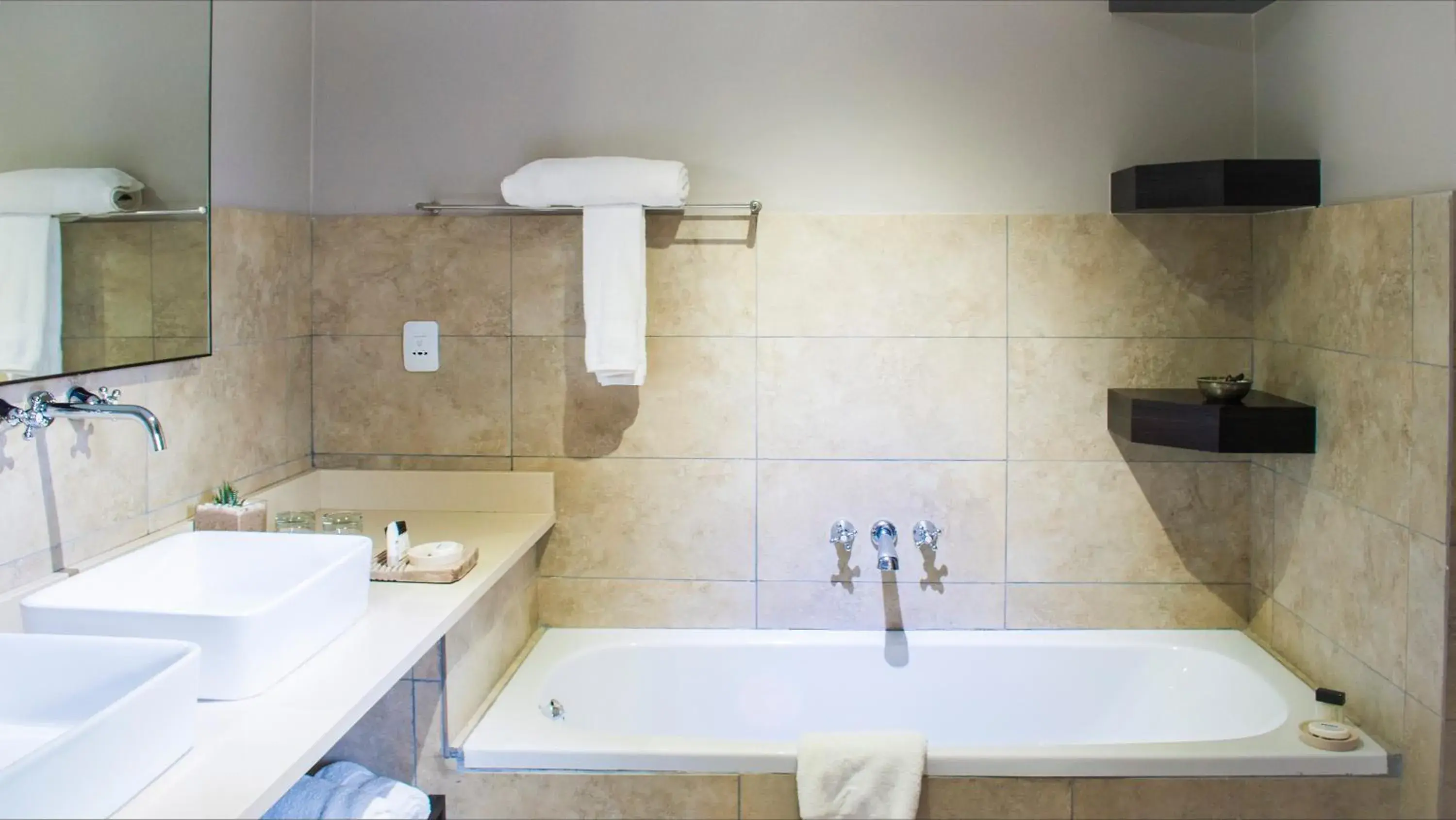 Luxury Room - single occupancy in The Blades Luxury Room - single occupancy in The Blades