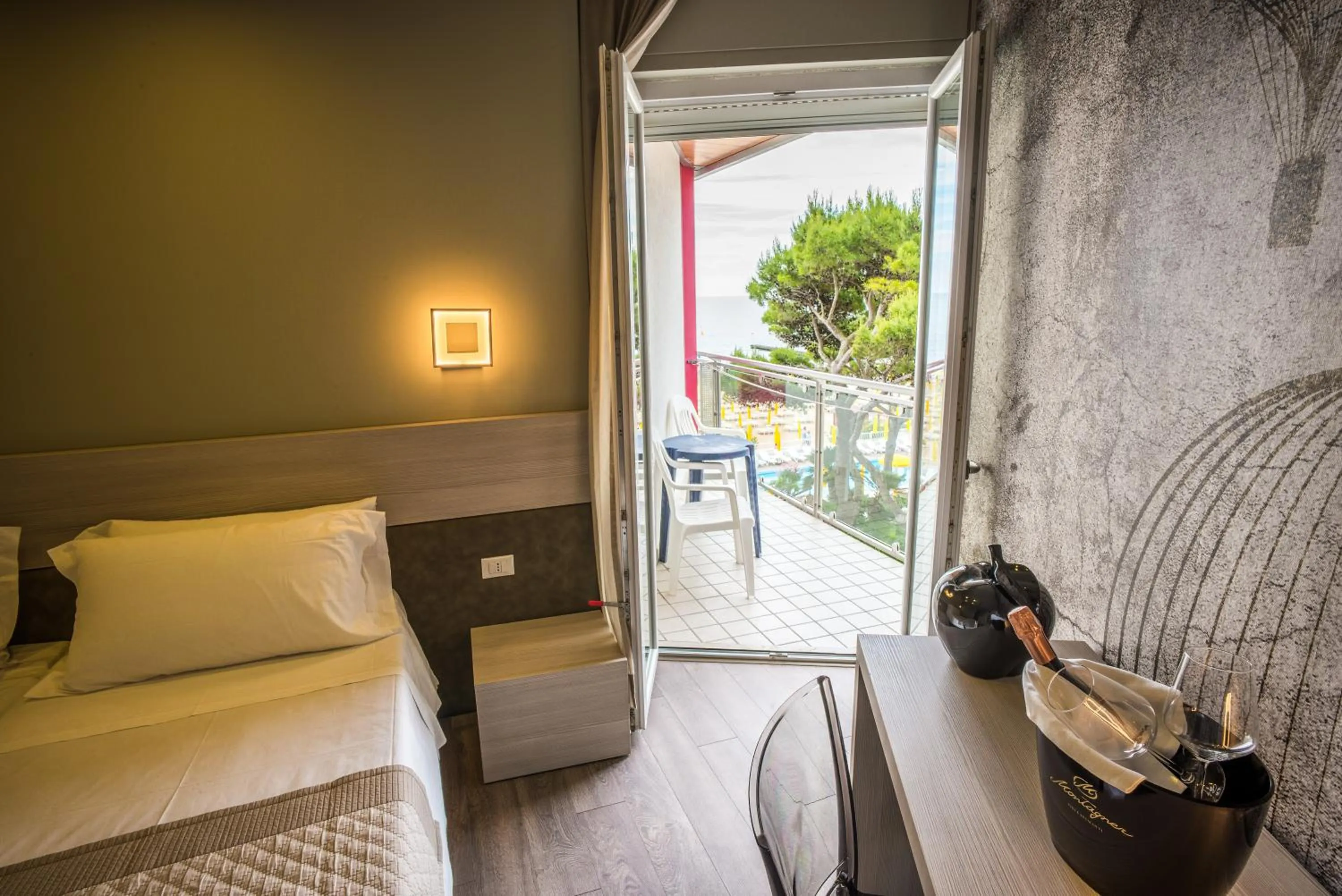 Bed in Hotel Cesare Augustus