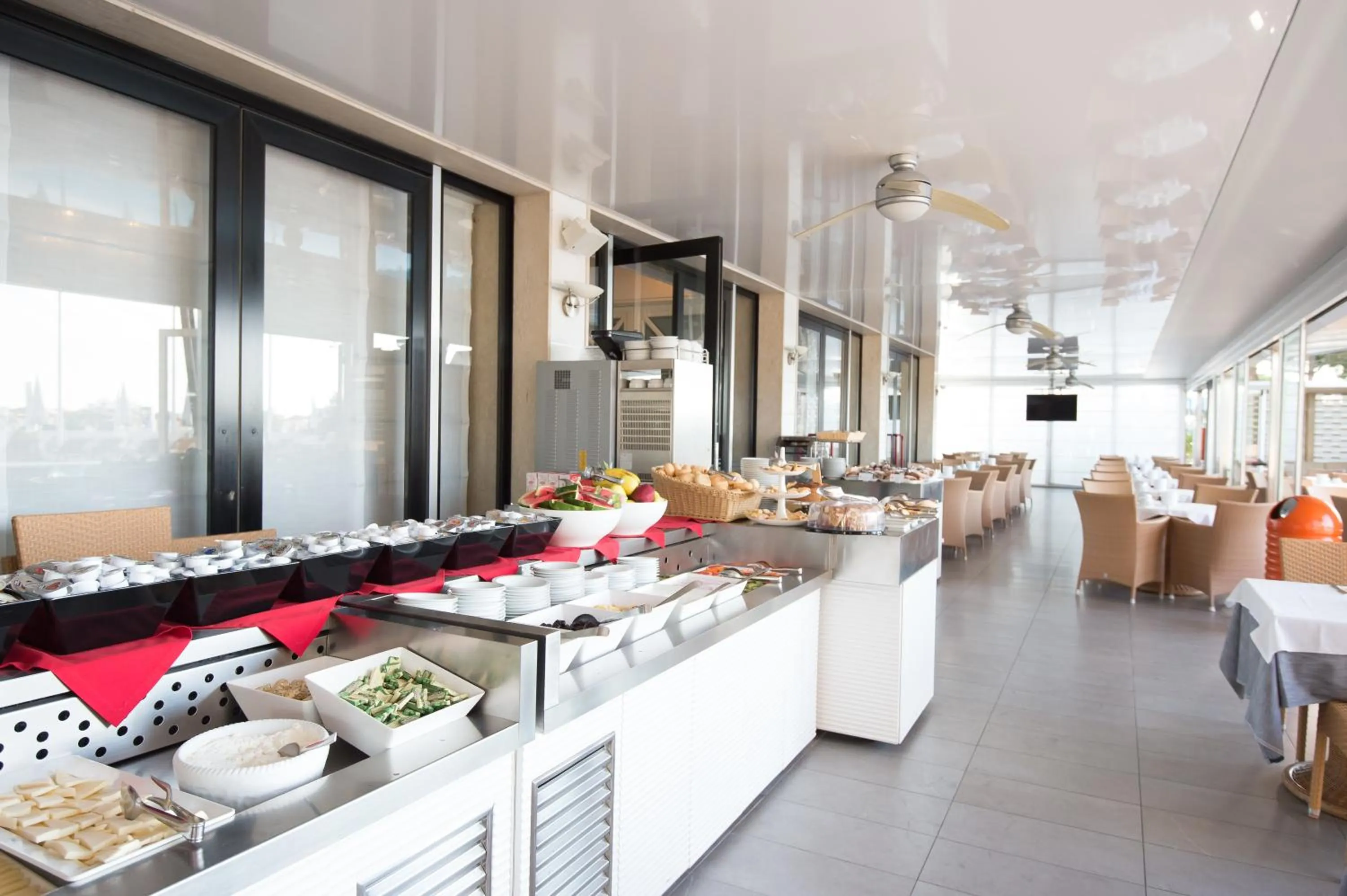 Restaurant/places to eat in Hotel Cesare Augustus