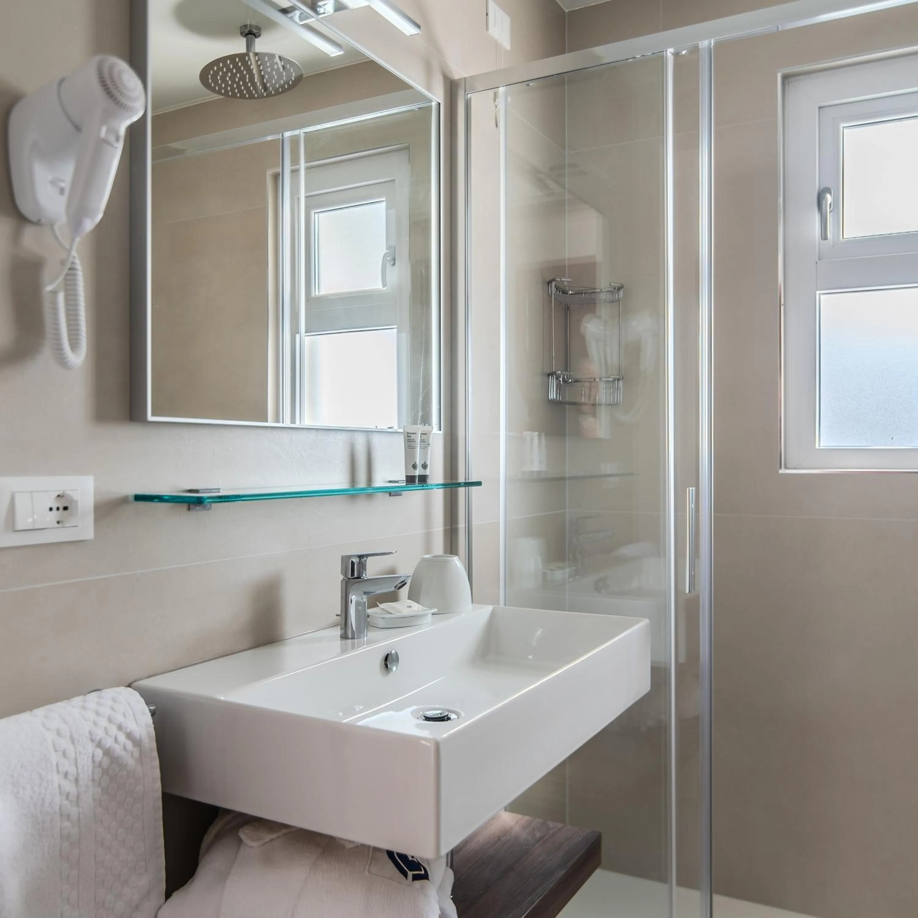 Bathroom in Hotel Cesare Augustus