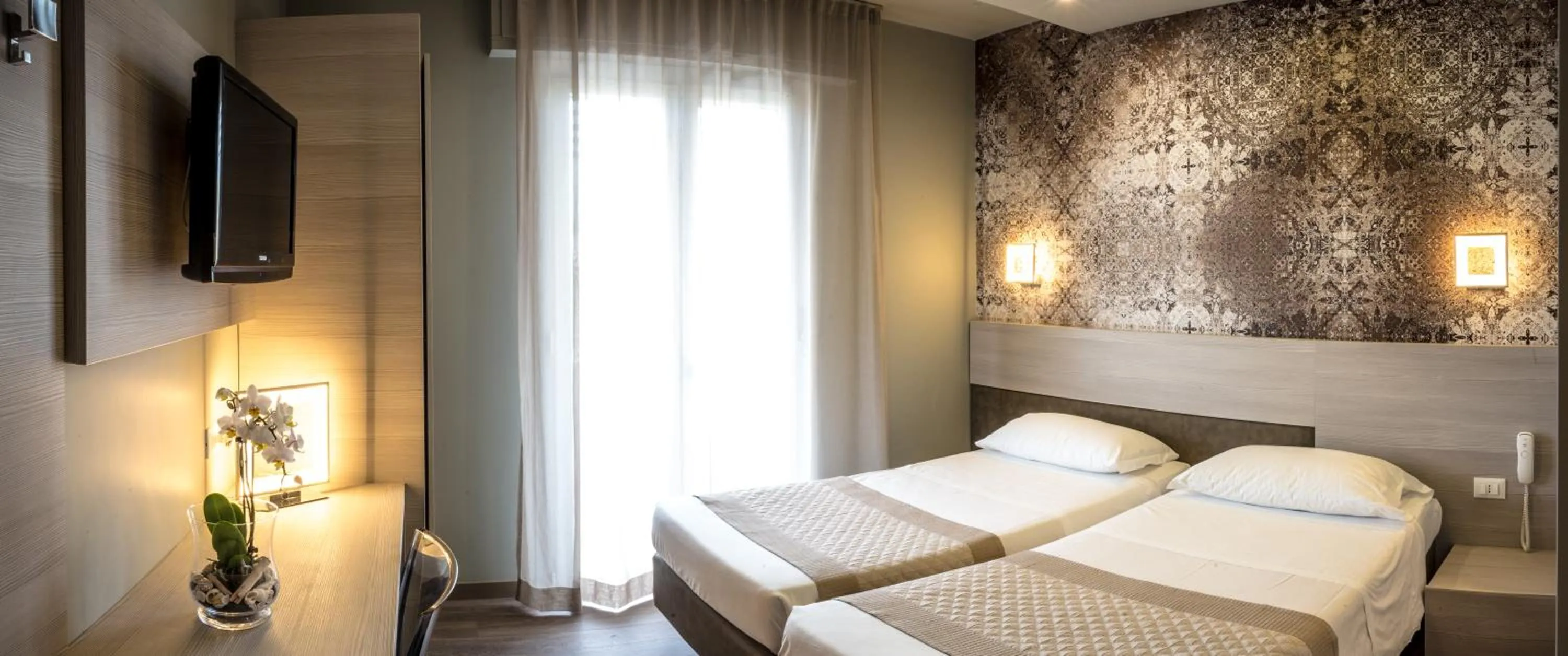 Bedroom, Bed in Hotel Cesare Augustus